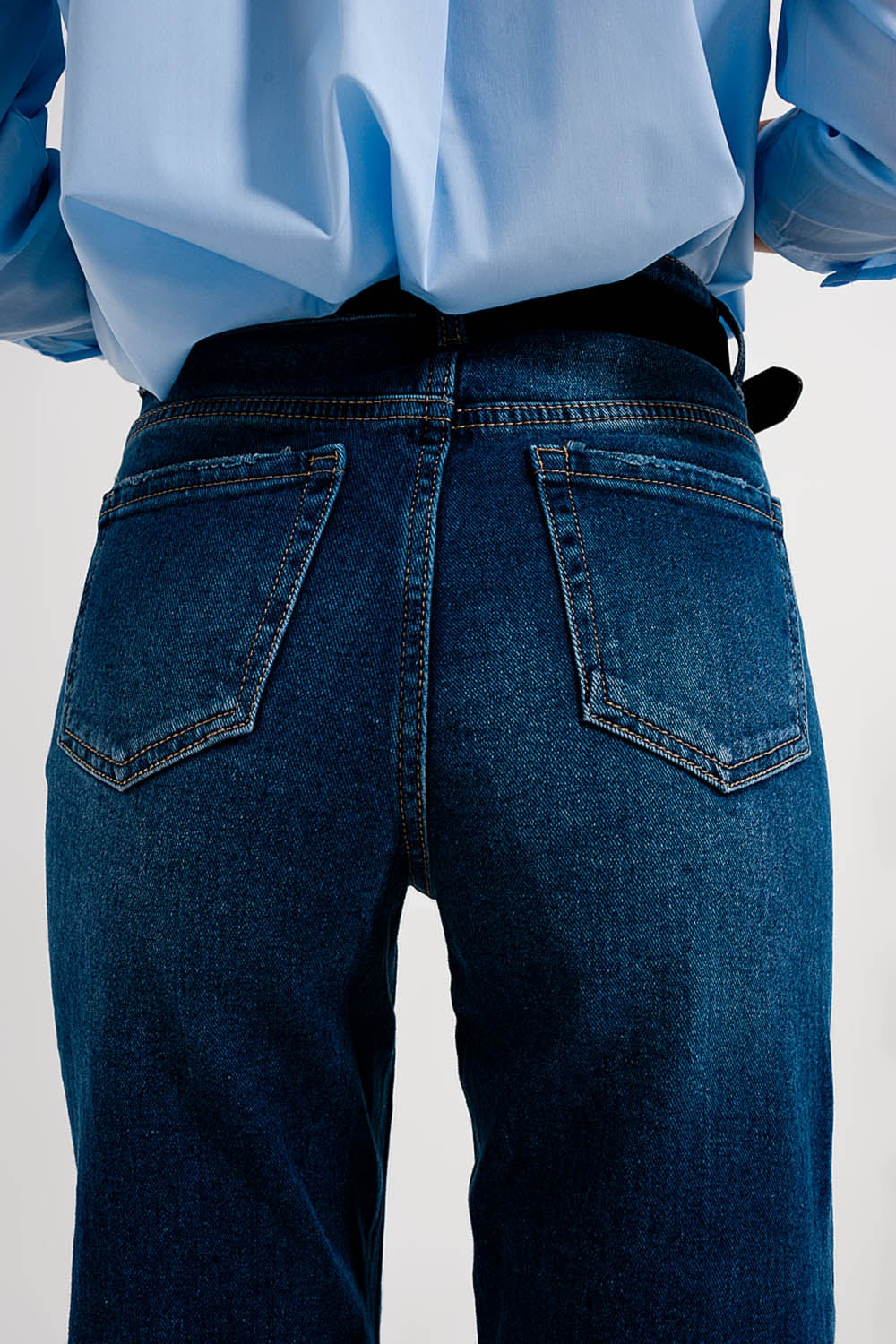 Jeans a zampa lavaggio denim medio stile anni 90