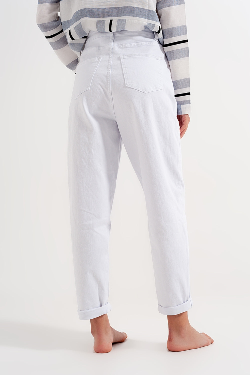 Jeans ampi affusolati bianco a vita alta