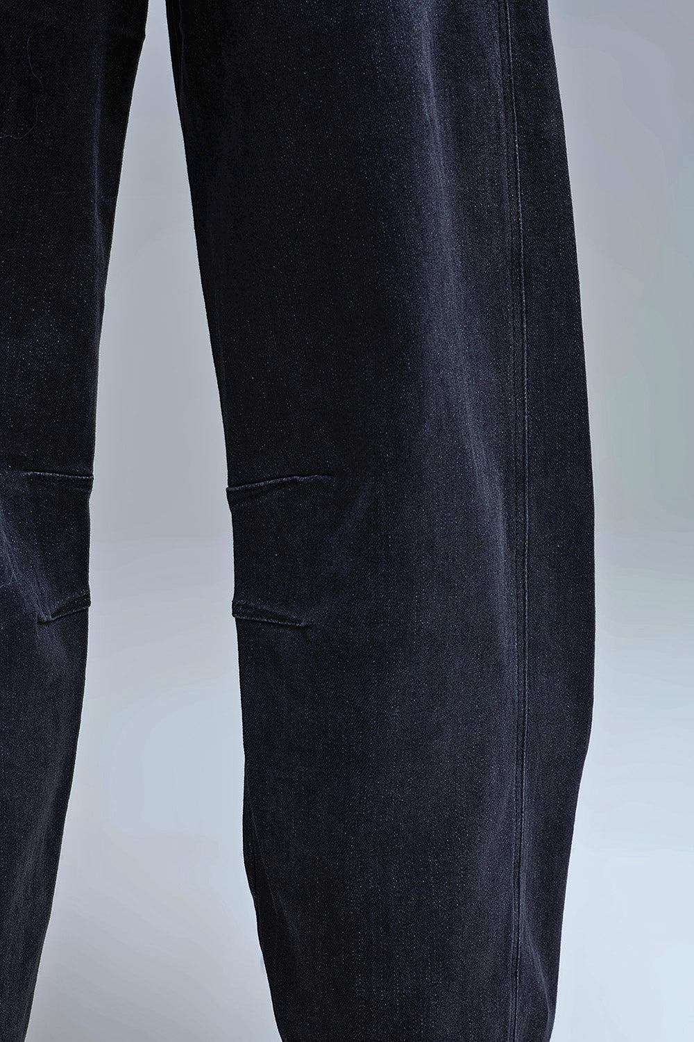 Jeans Barrel in denim nero lavato