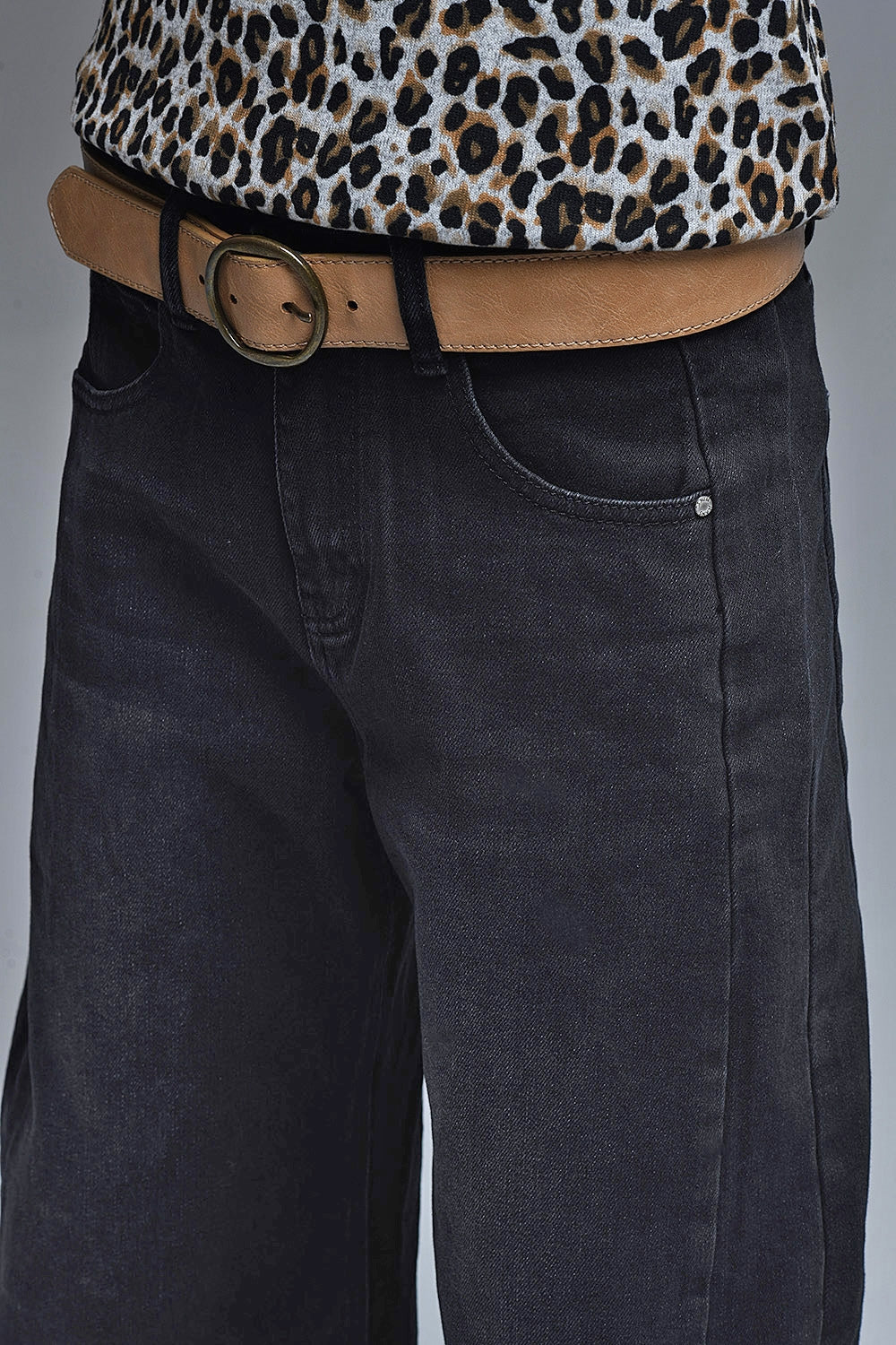 Jeans Barrel neri con dettaglio cuciture laterali