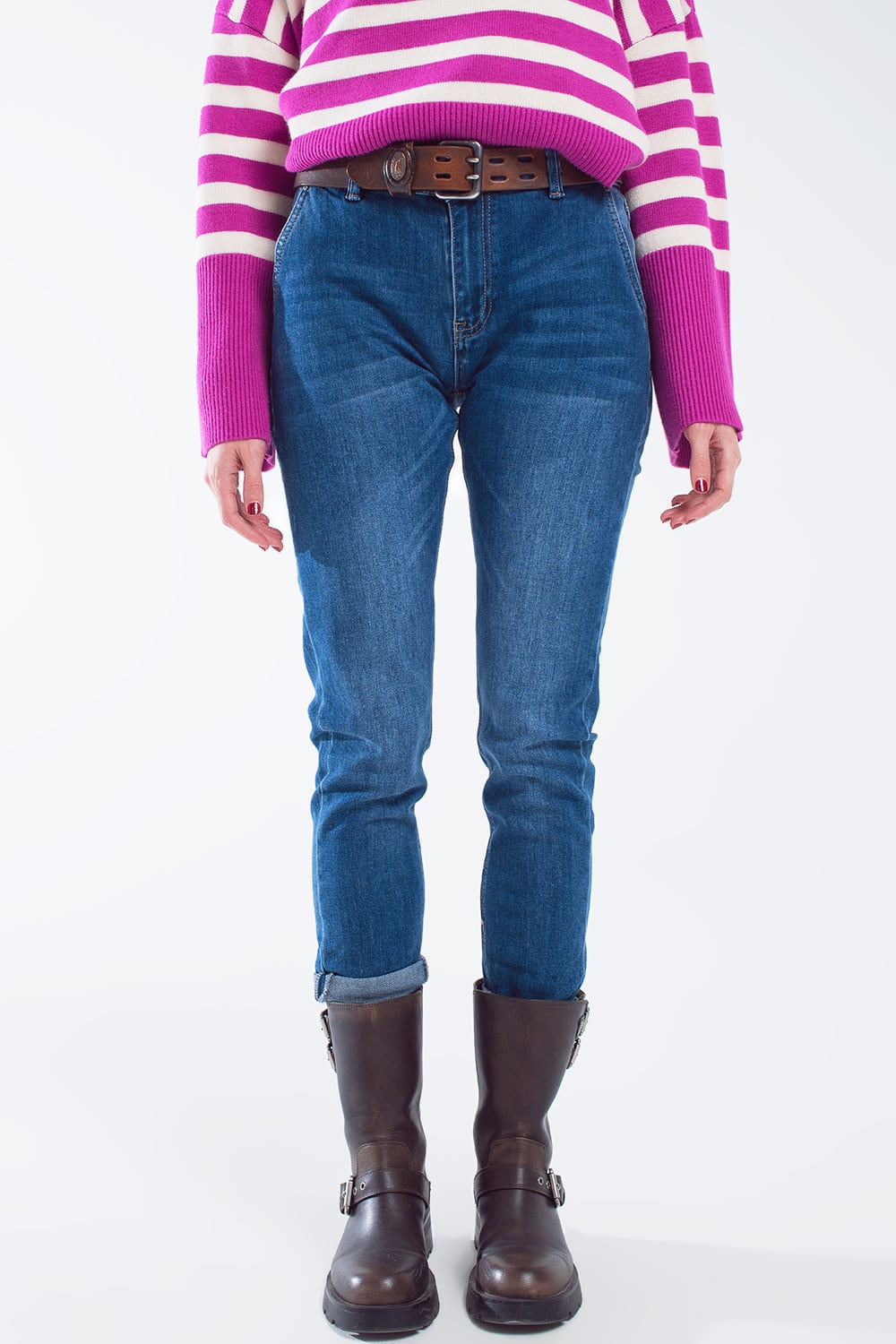Q2 Jeans basic con tasche laterali in lavaggio medio