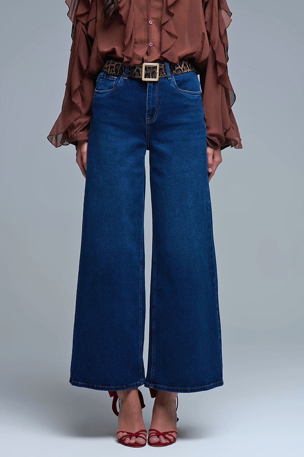 Q2 Jeans basic stretch a gamba larga in blu profondo