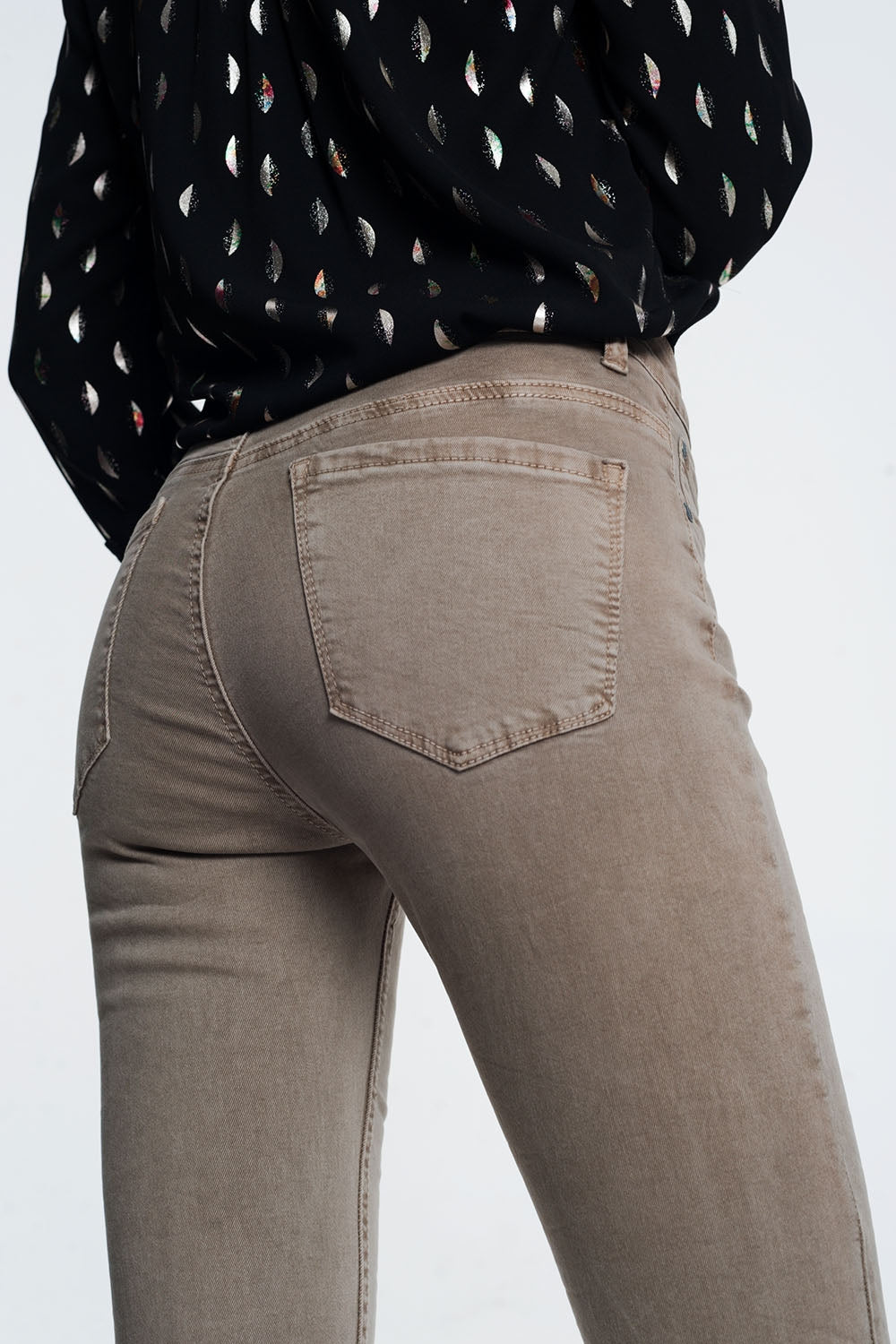 Jeans beige a vita alta