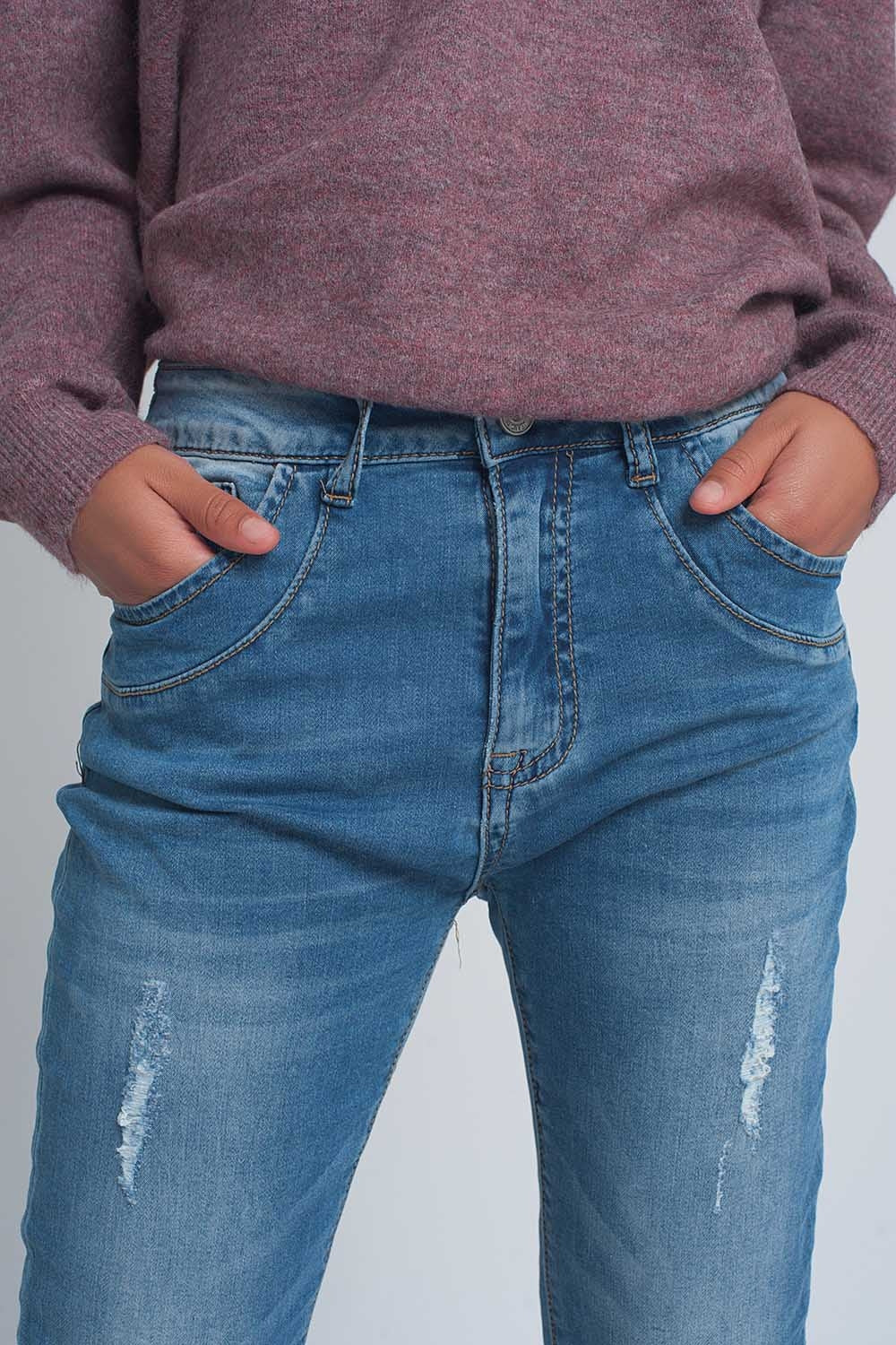 Jeans boyfriend tessuto a coste strappati lavaggio medio