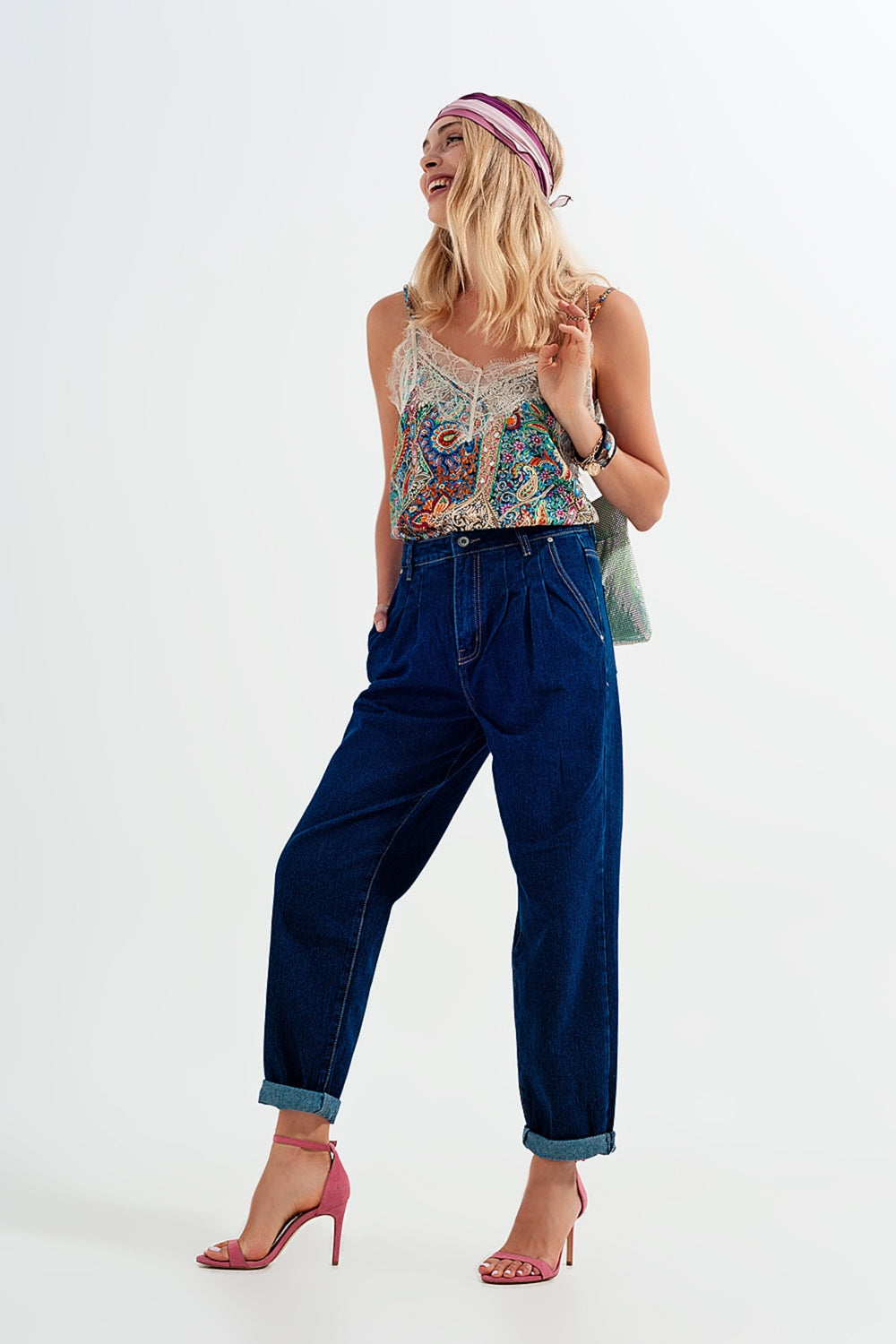 Jeans con pieghe sul davanti colore blu scuro