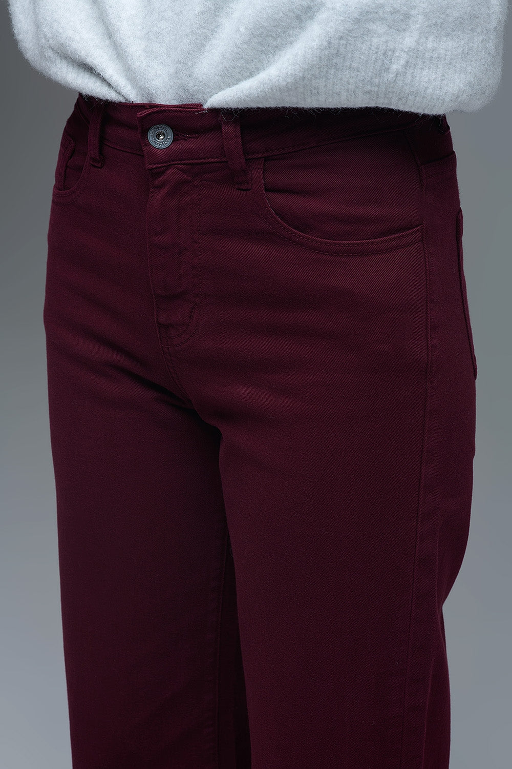 Jeans cropped a gamba larga in bordeaux