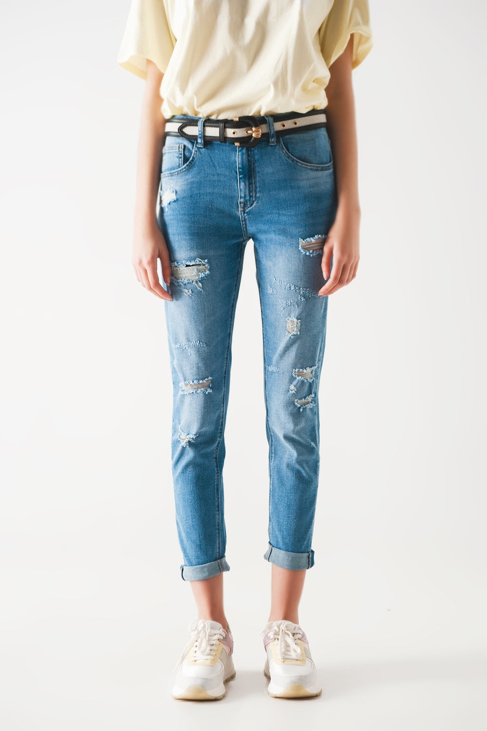 Jeans dritti blu medio con strappi