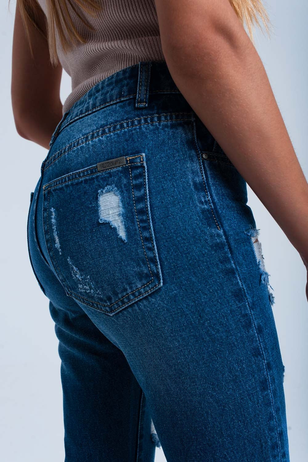 Jeans dritti effetto consumato