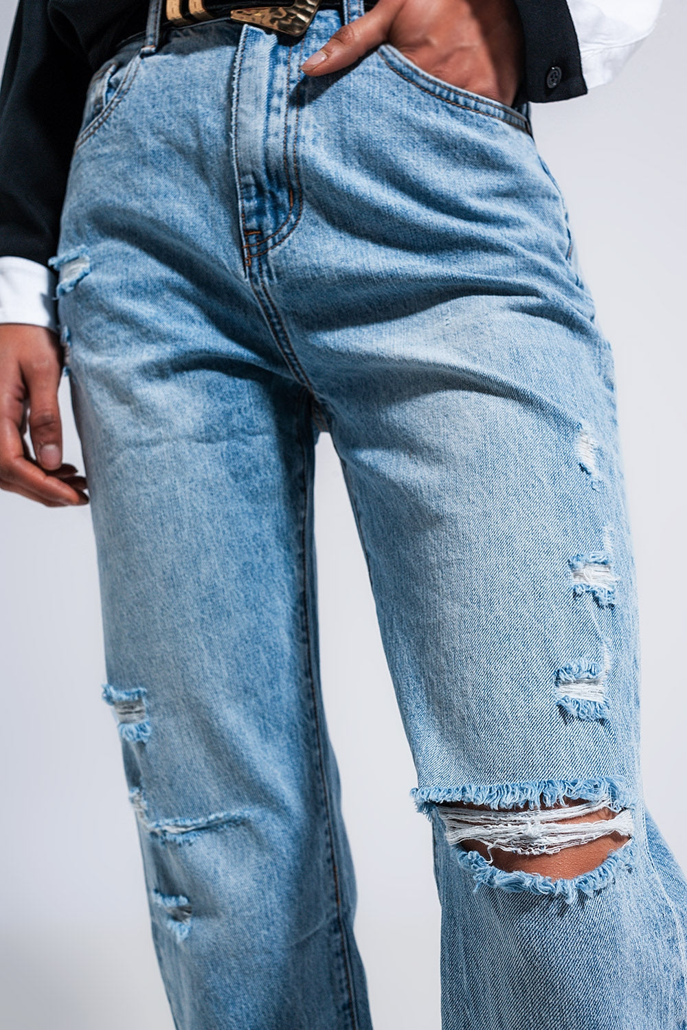 Jeans dritti in denim blu medio invecchiato