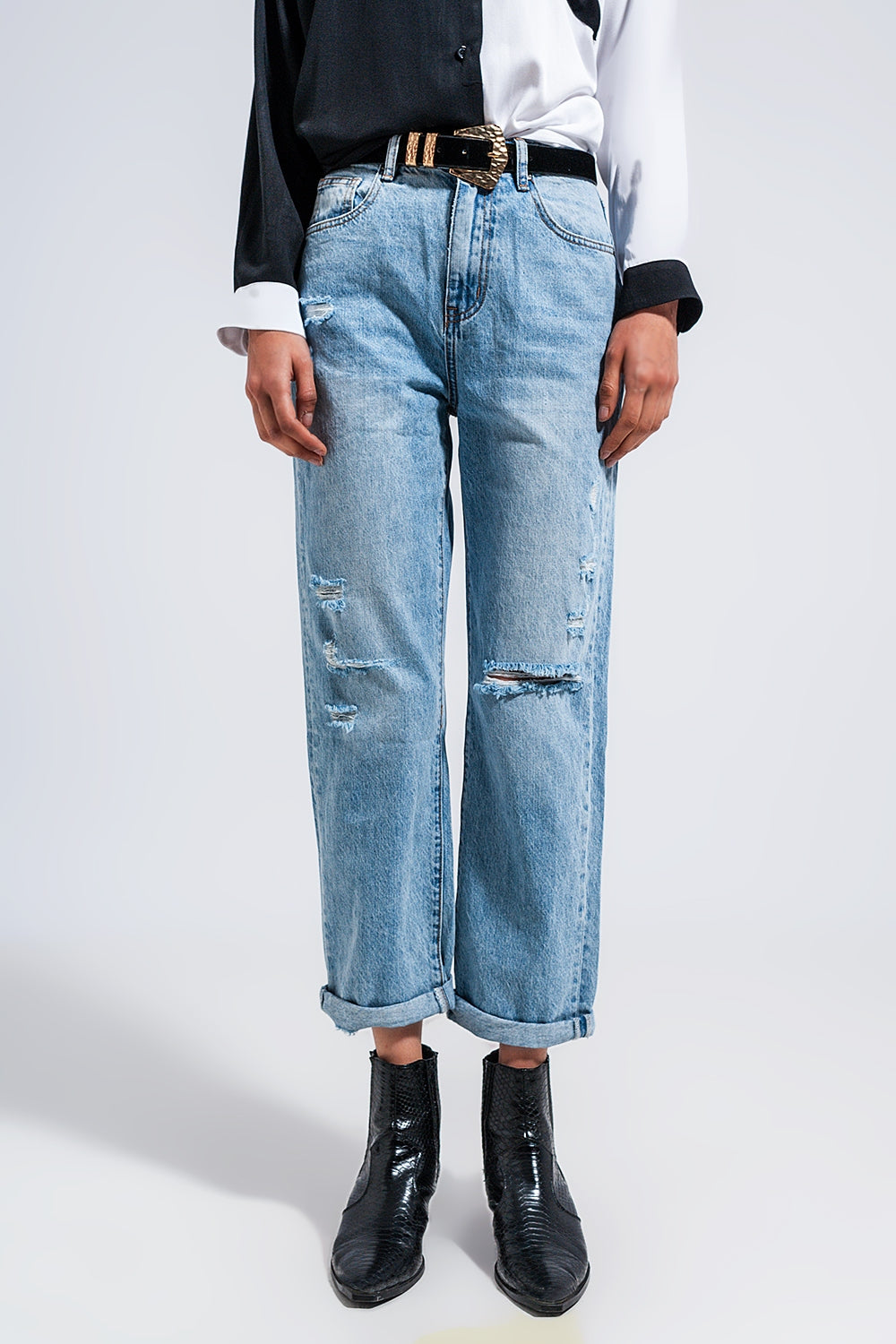 Jeans dritti in denim blu medio invecchiato