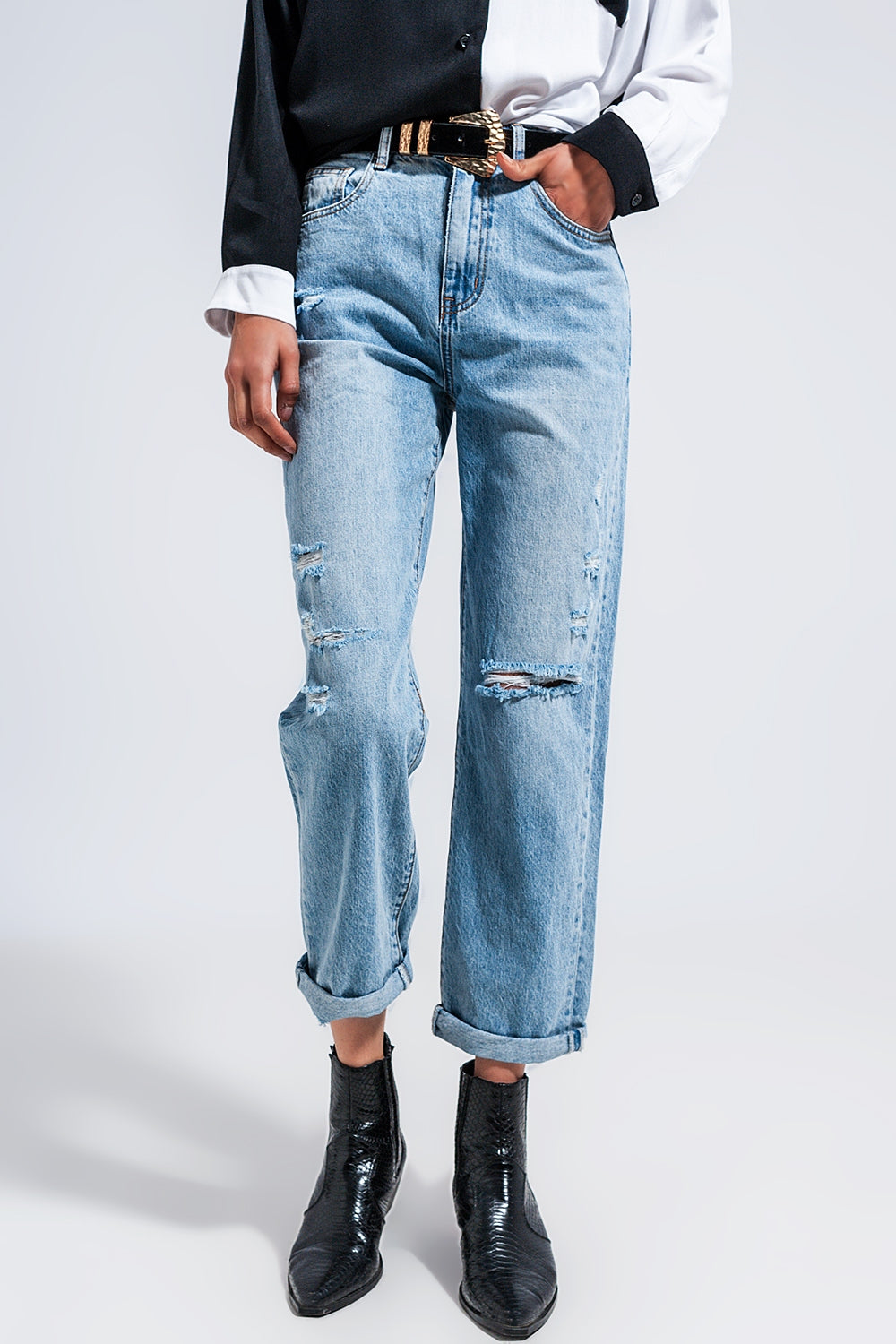 Jeans dritti in denim blu medio invecchiato