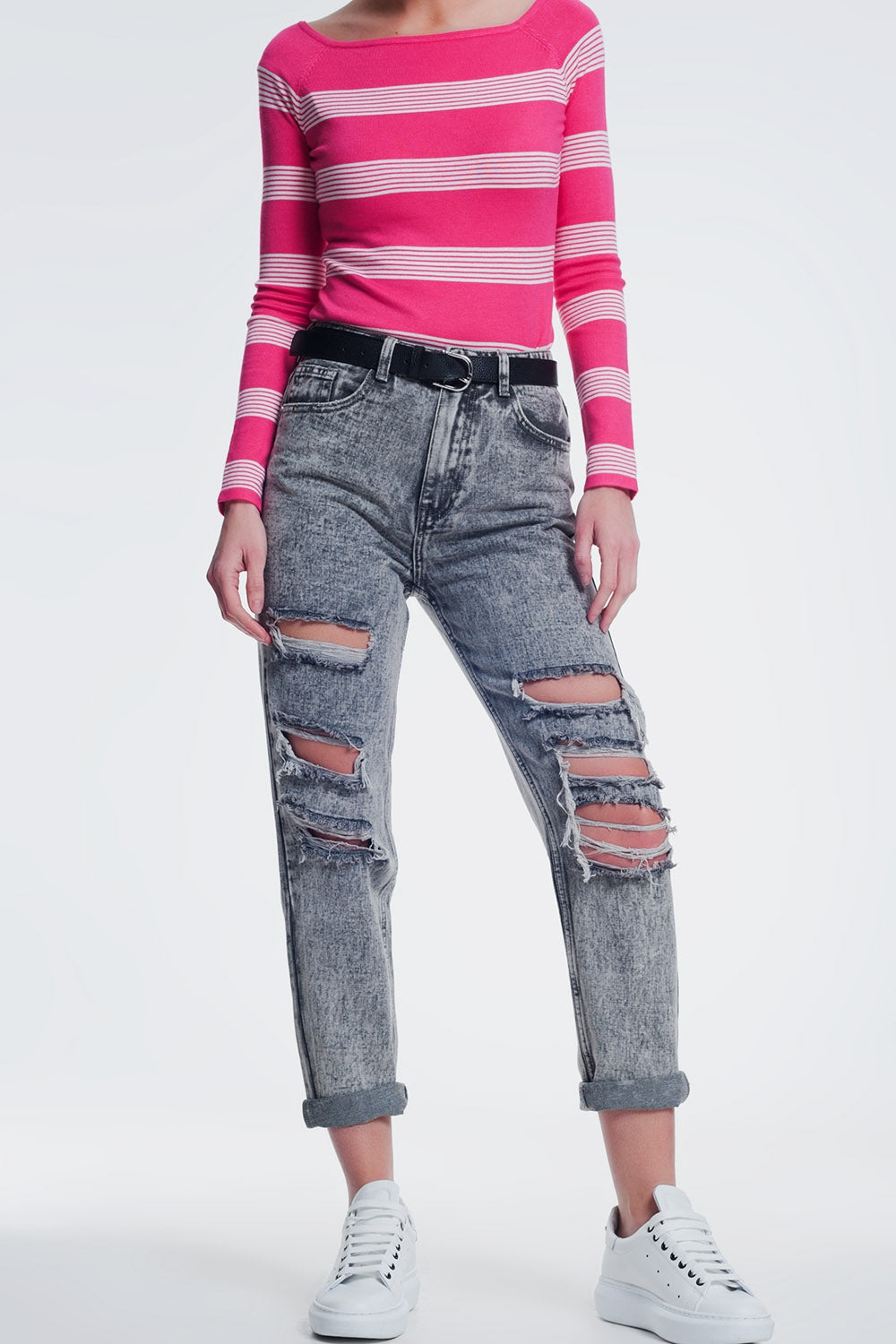 Q2 jeans dritti strappati in grigio