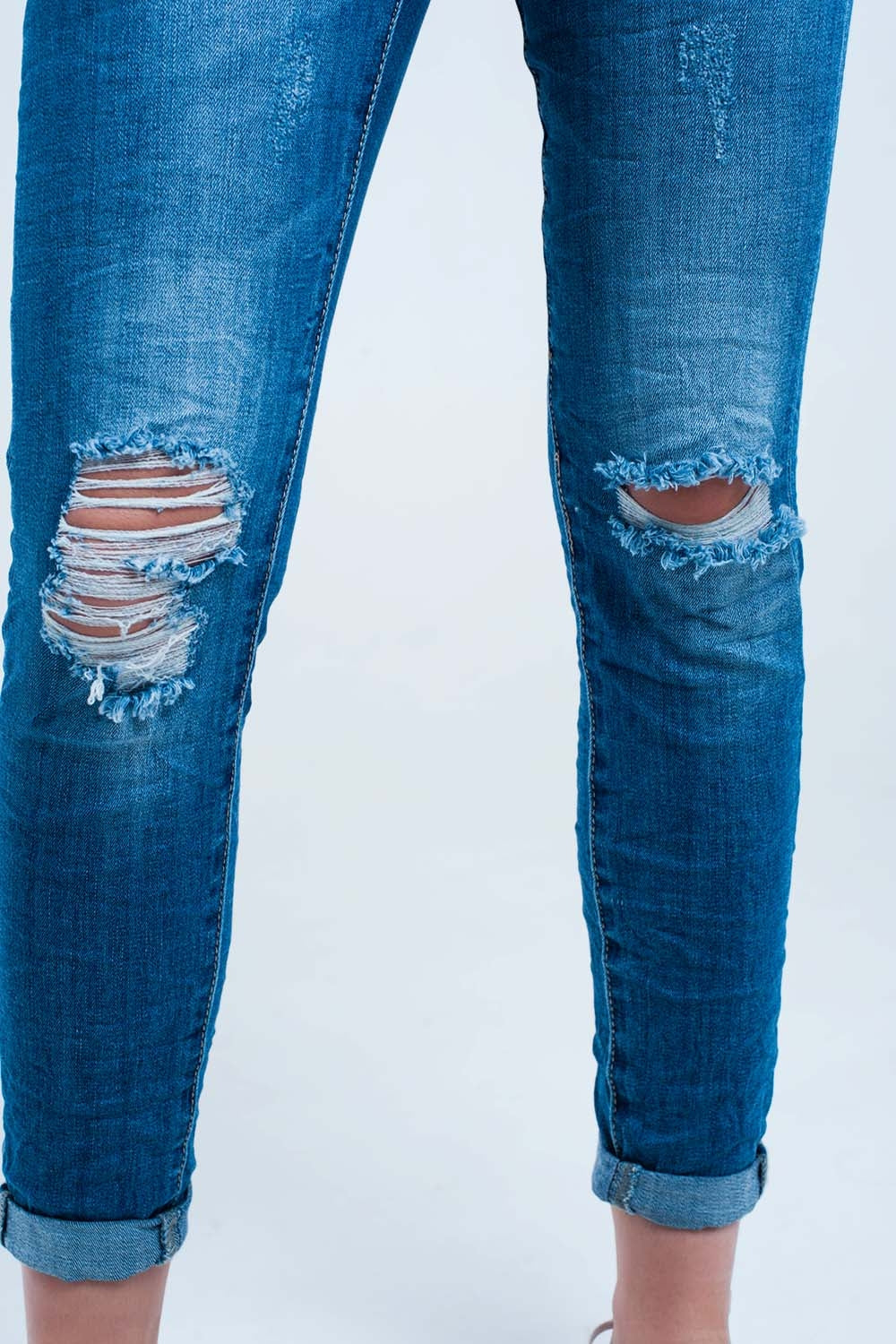Jeans elasticizzati skinny con strappi
