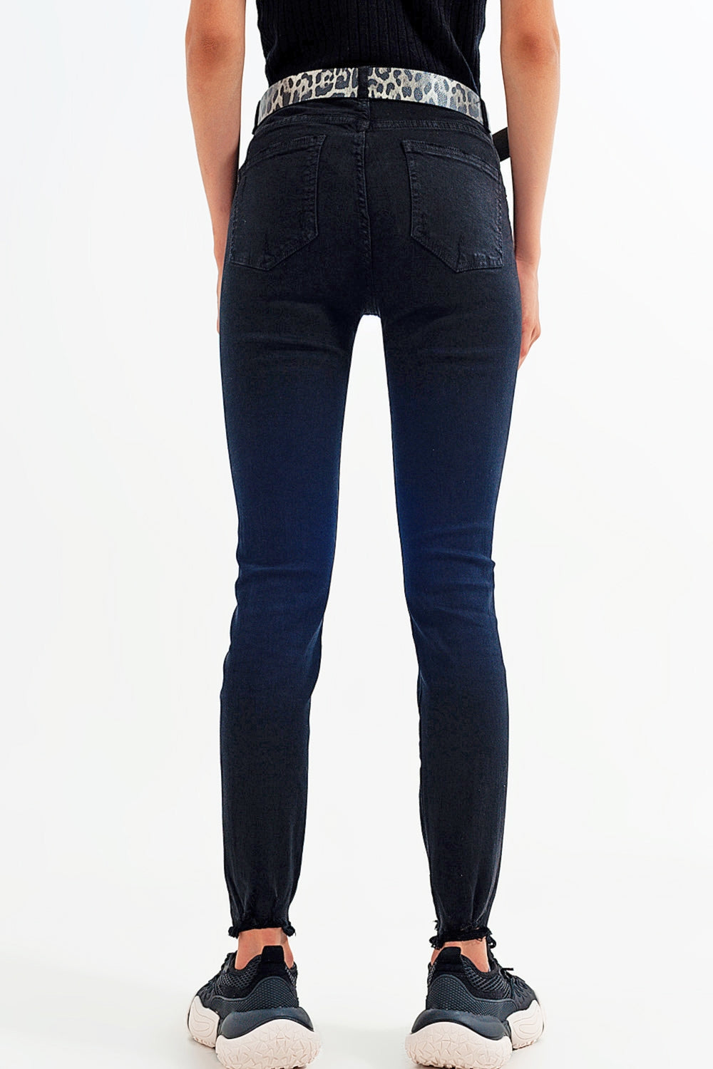 Jeans elasticizzati skinny nero con fondo frastagliato
