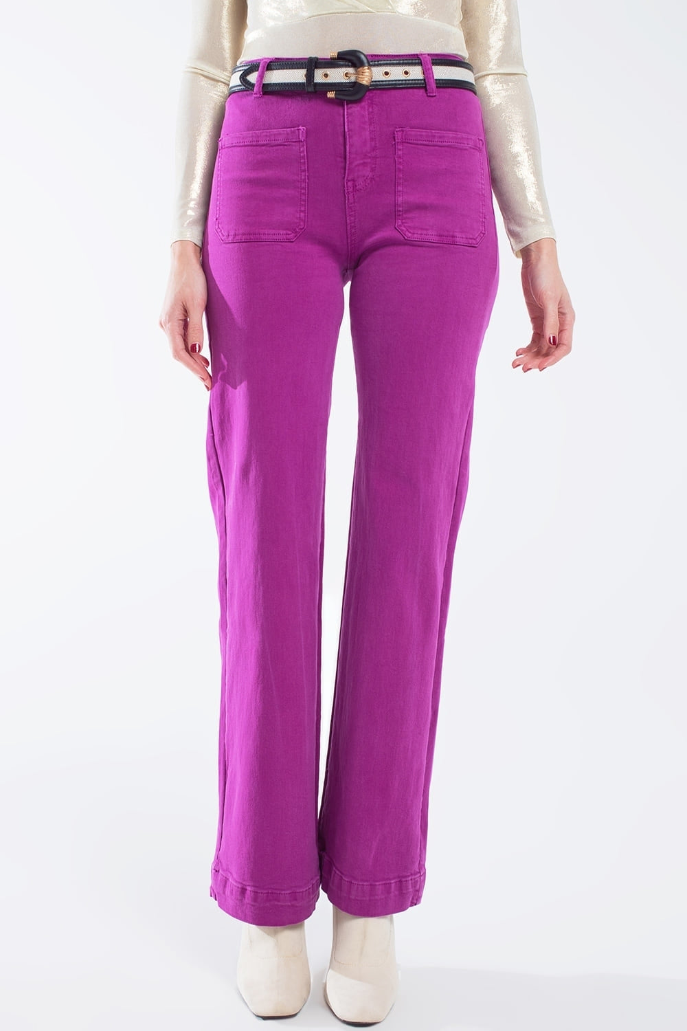 jeans flare a vita alta con tasche frontali in magenta