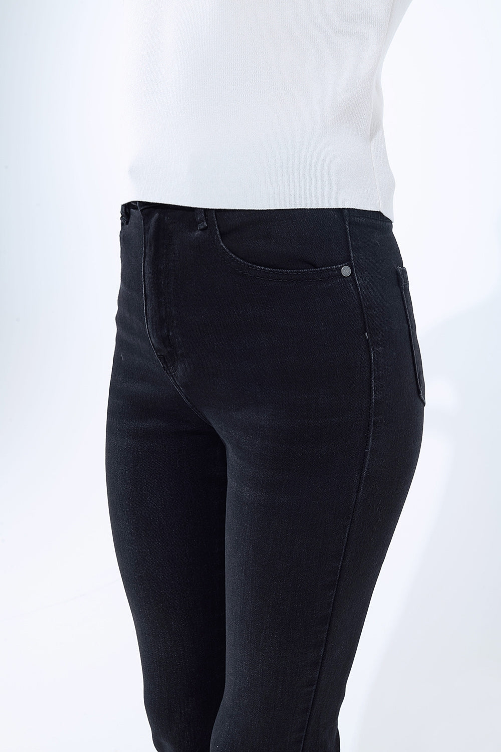 Jeans flare a vita alta in nero
