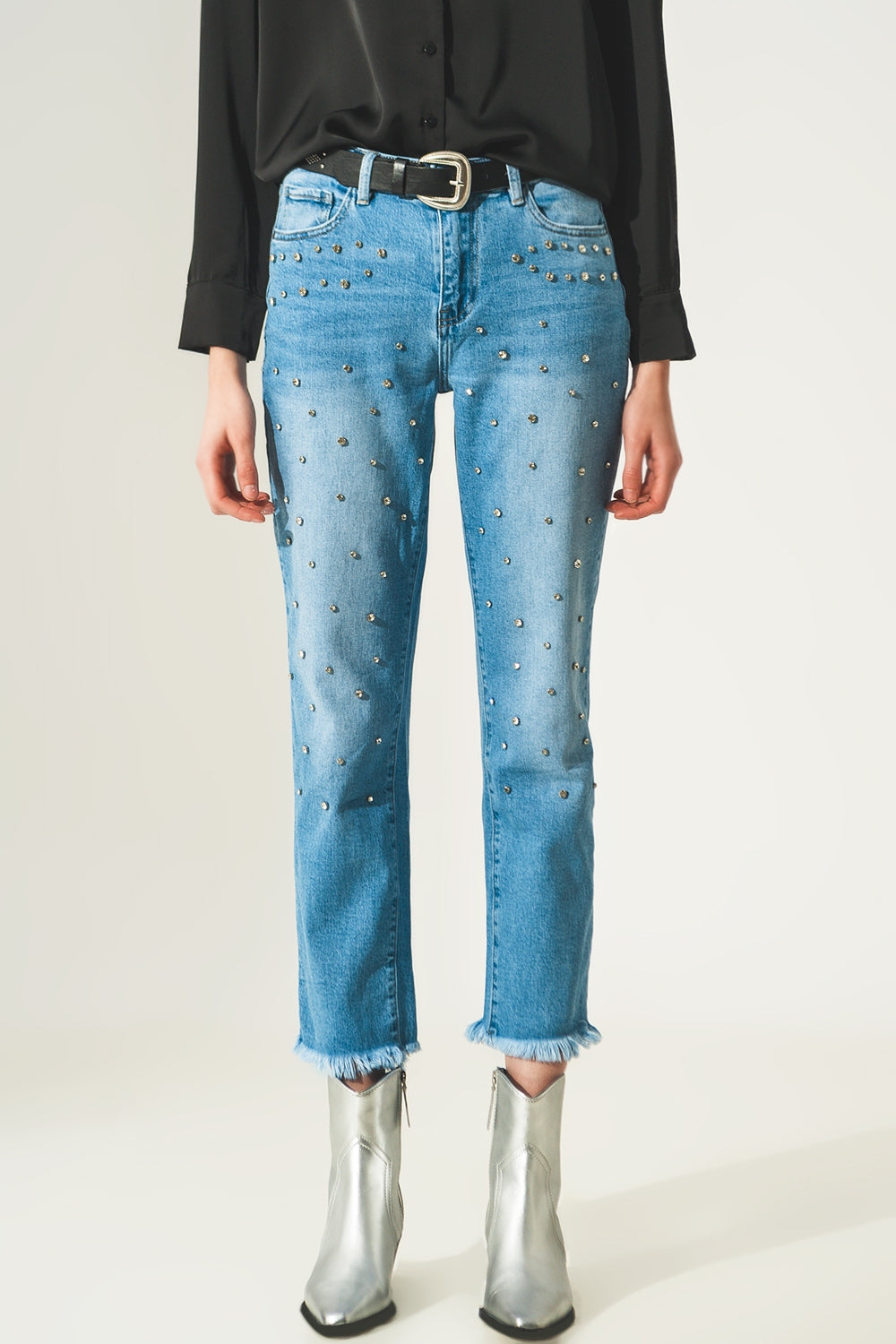 Q2 Jeans lavaggio chiaro con strass