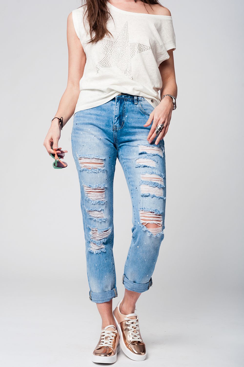 Q2 Jeans Mom con strappi estremi