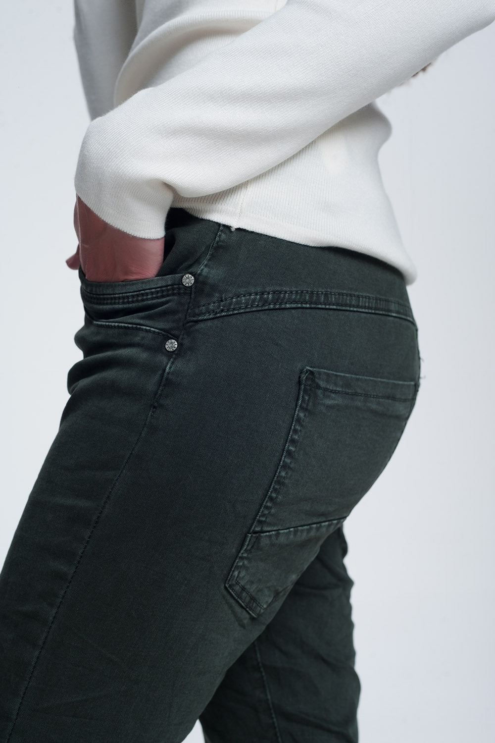 Jeans relaxed a 4 bottoni kaki