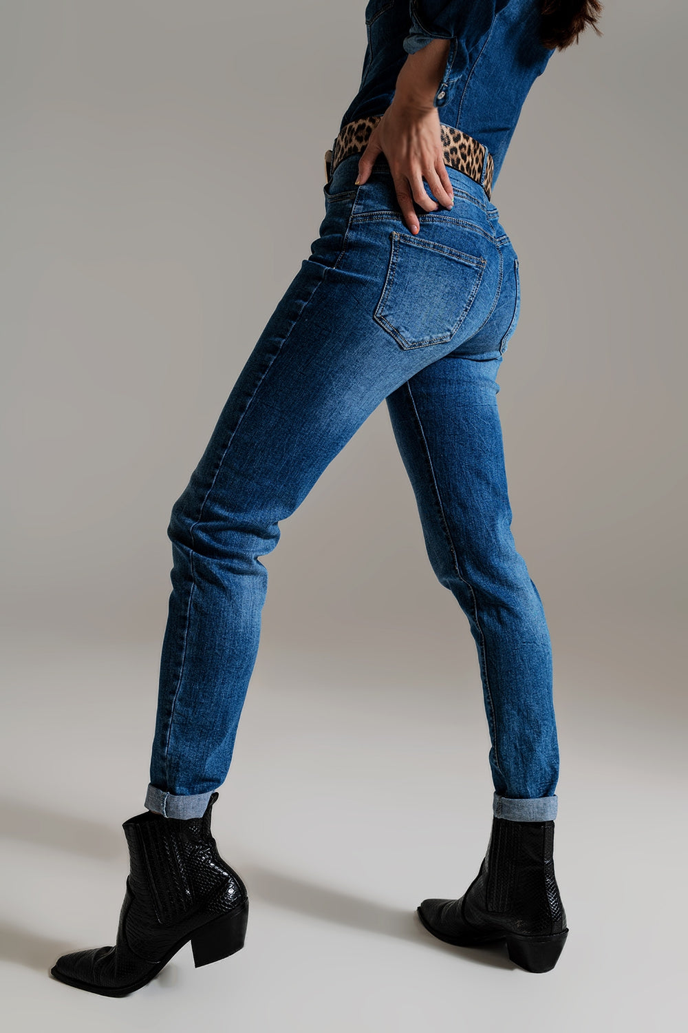 Jeans skinny a vita alta in lavaggio medio