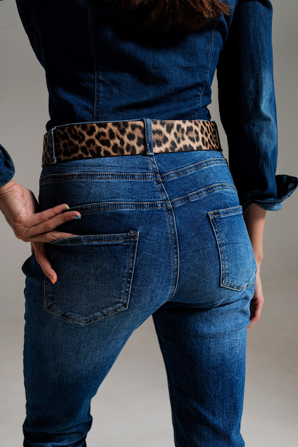 Jeans skinny a vita alta in lavaggio medio