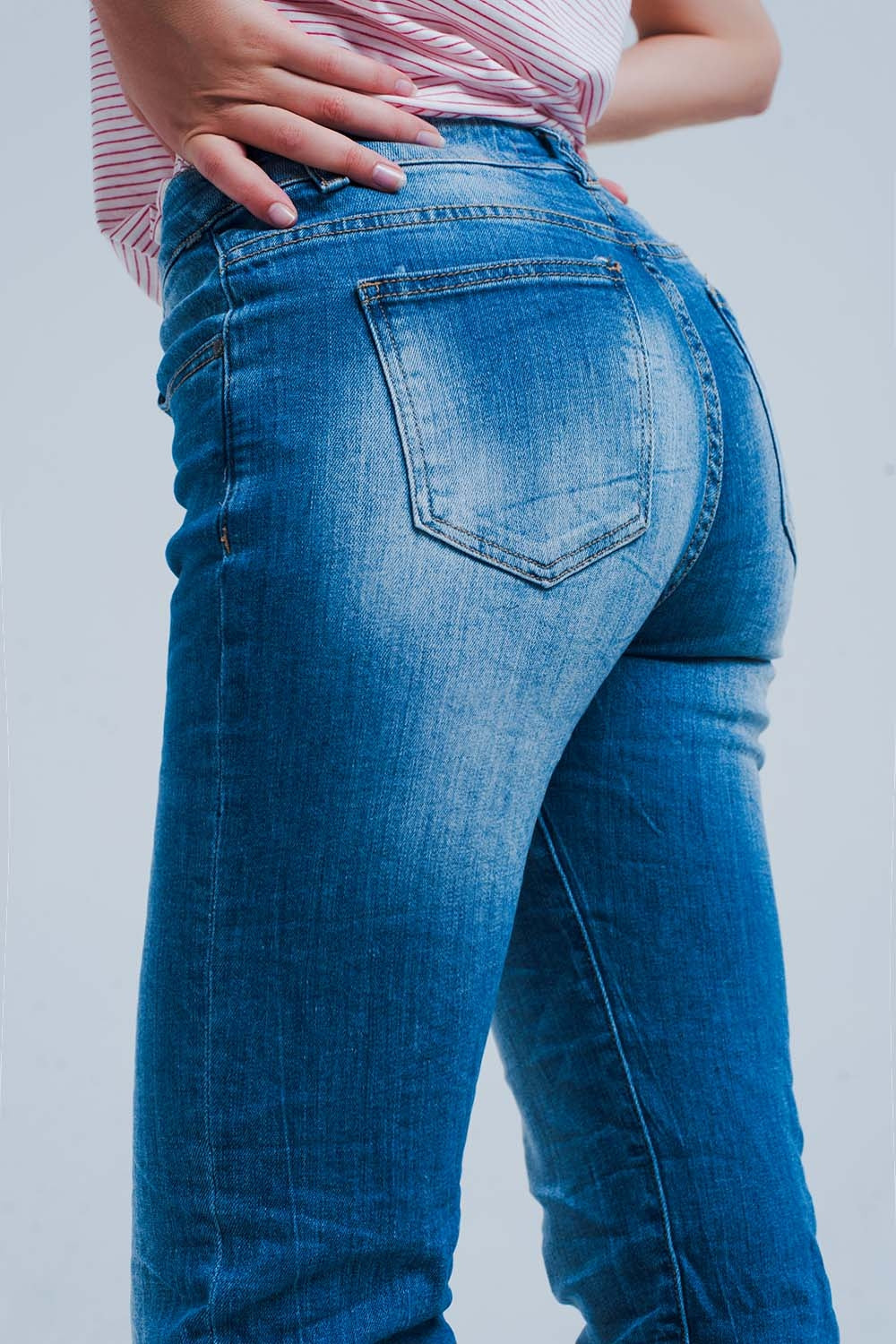 Jeans skinny con effetto rugoso