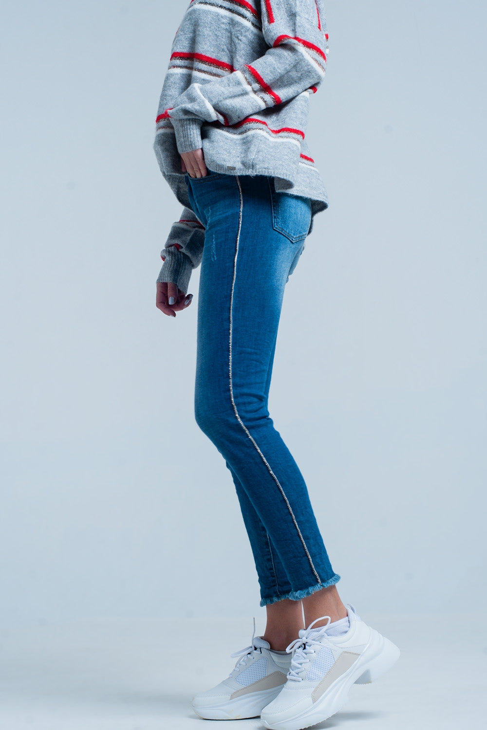 Q2 Jeans skinny con striscia laterale con strass