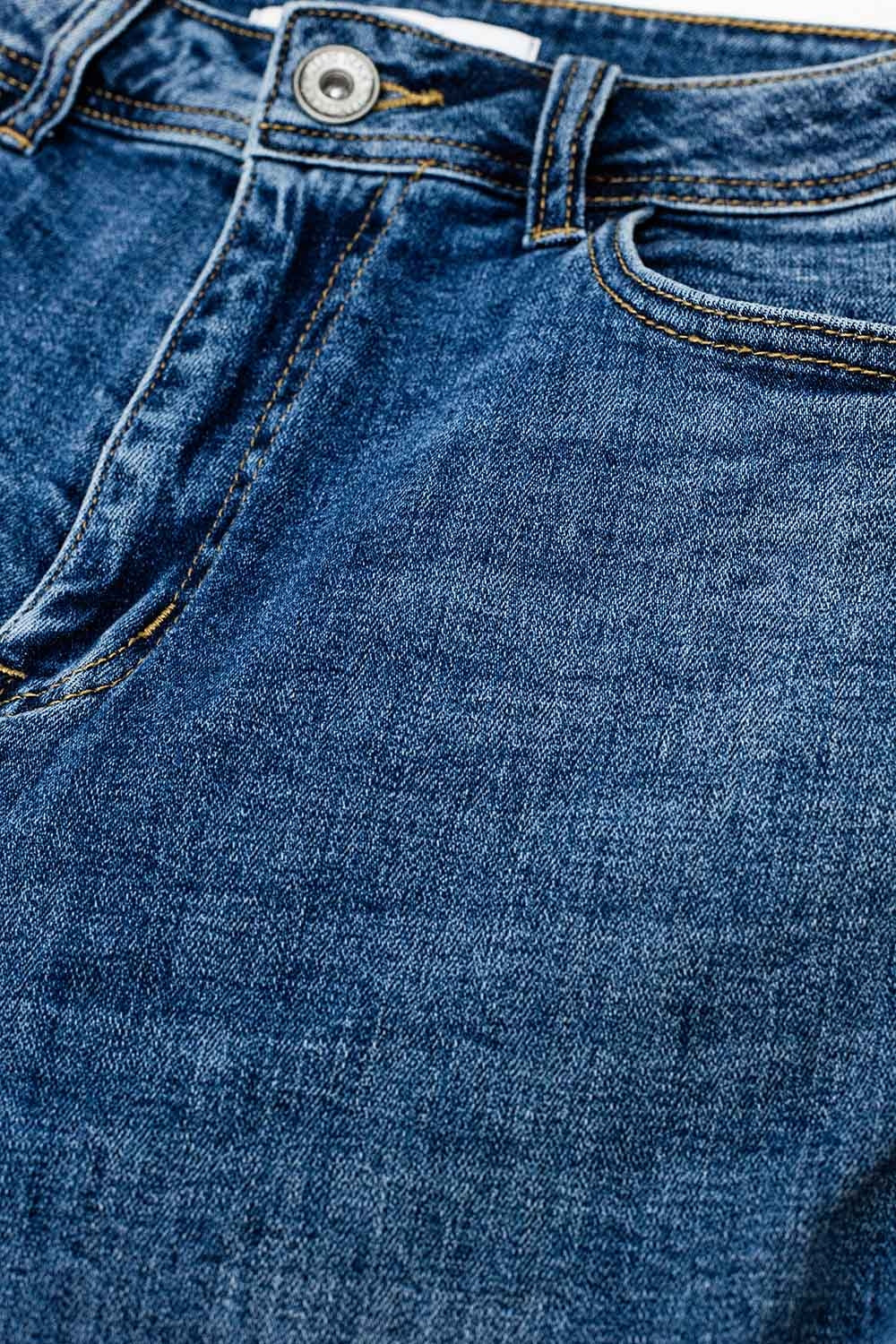 Jeans skinny elasticizzati con cinque tasche in lavaggio scuro