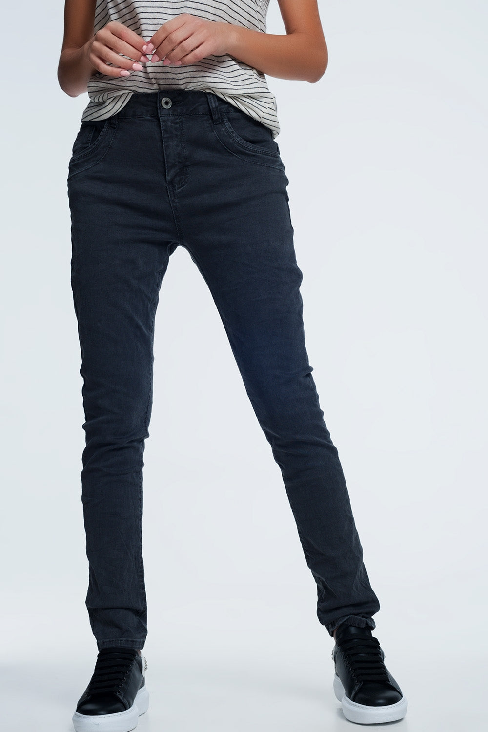 Q2 jeans skinny grigio con cavallo basso