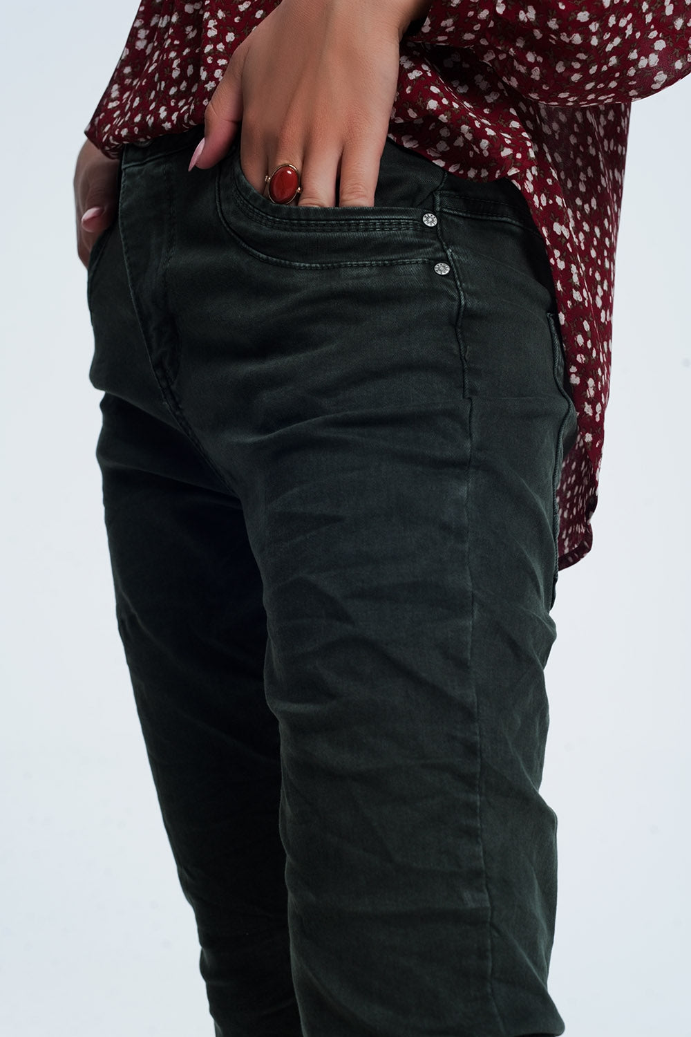 jeans skinny khaki con cavallo basso