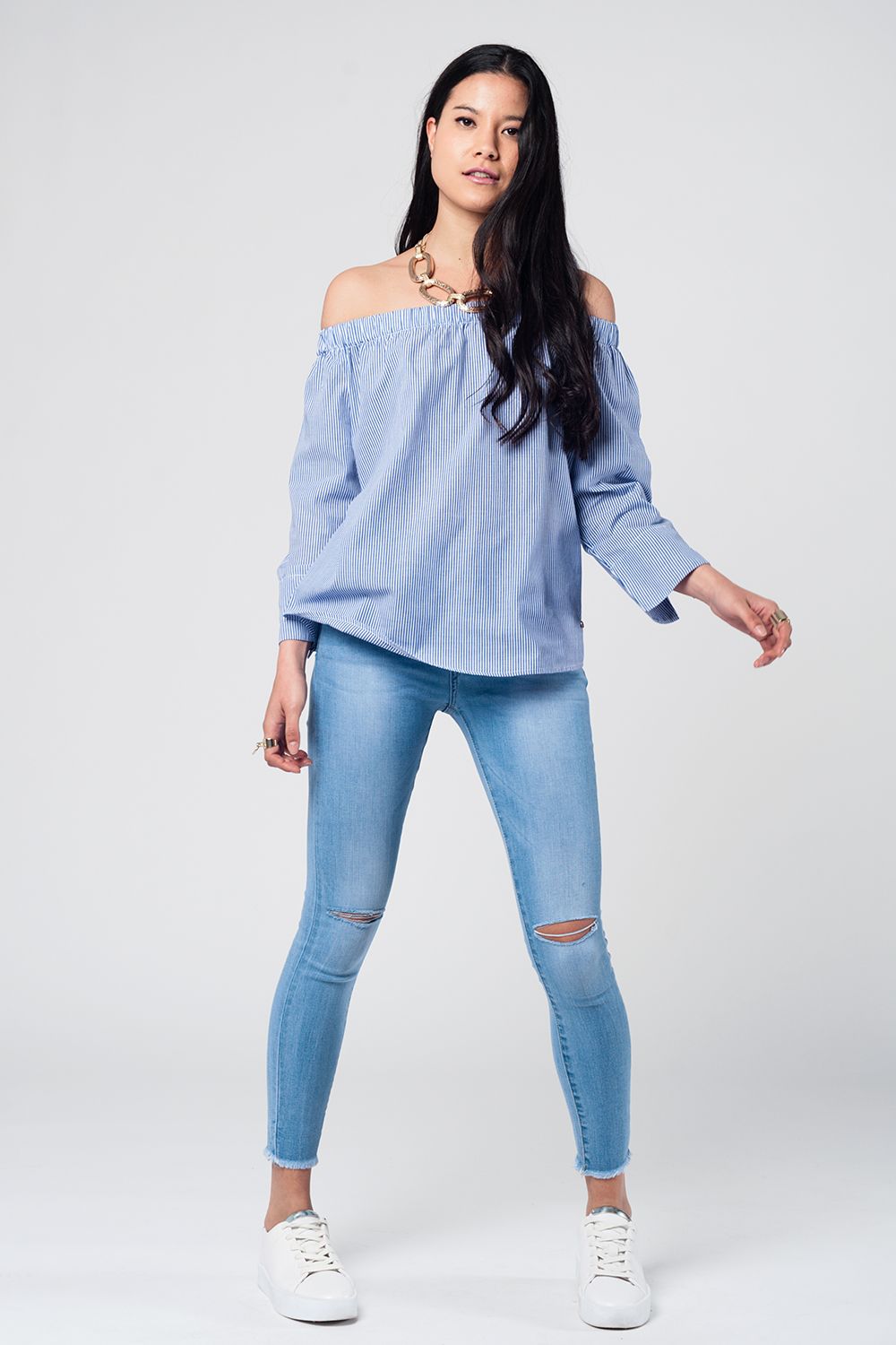 Jeans Skinny leggeri con strappi