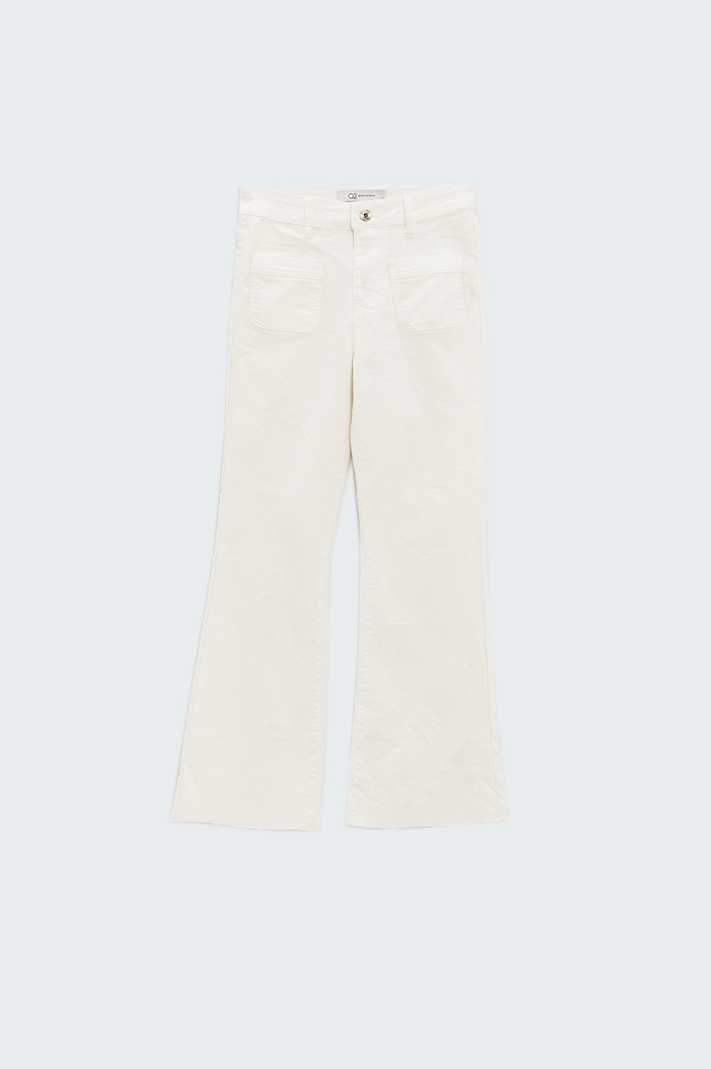 Jeans skinny svasati bianchi con dettaglio tasca frontale