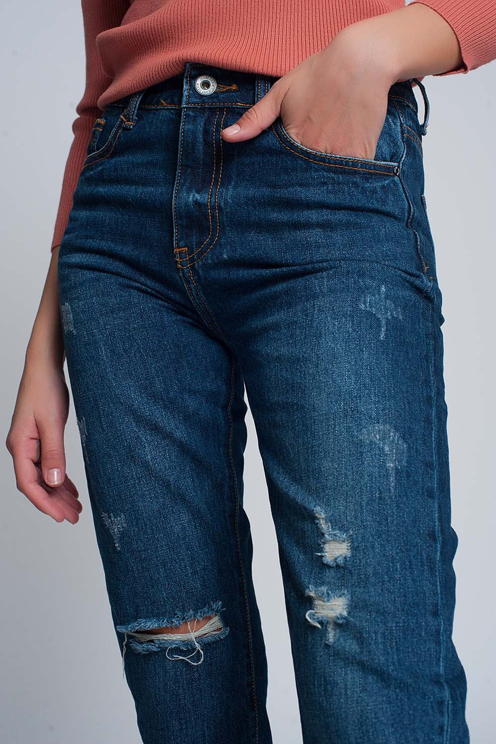 Jeans slim mom a vita alta in lavaggio blu con strappi frontali