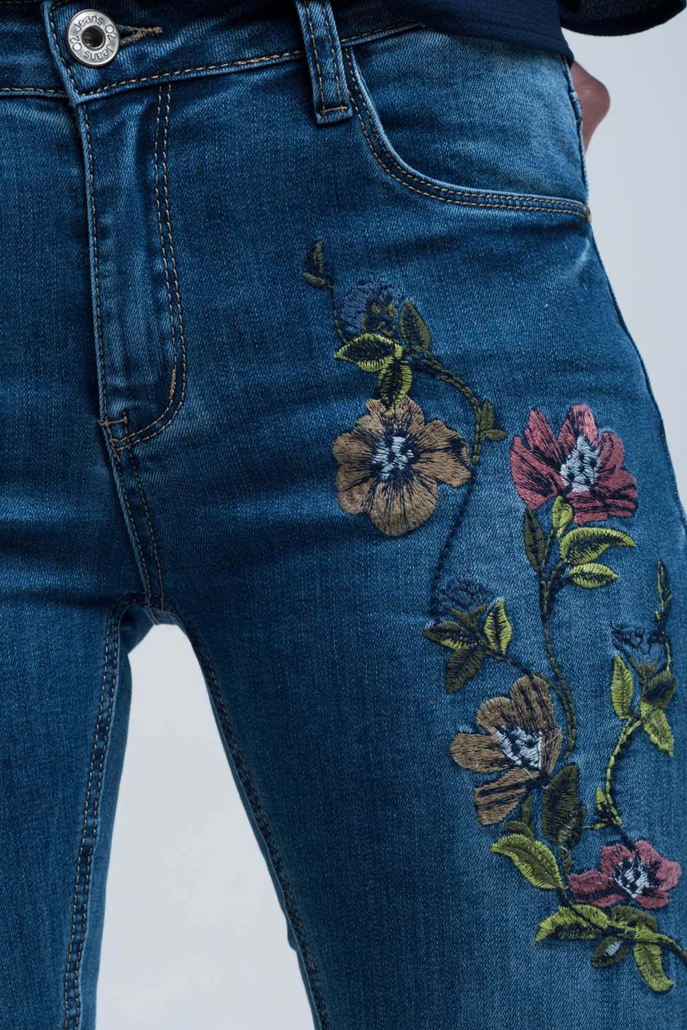 jeans stretti con ricami