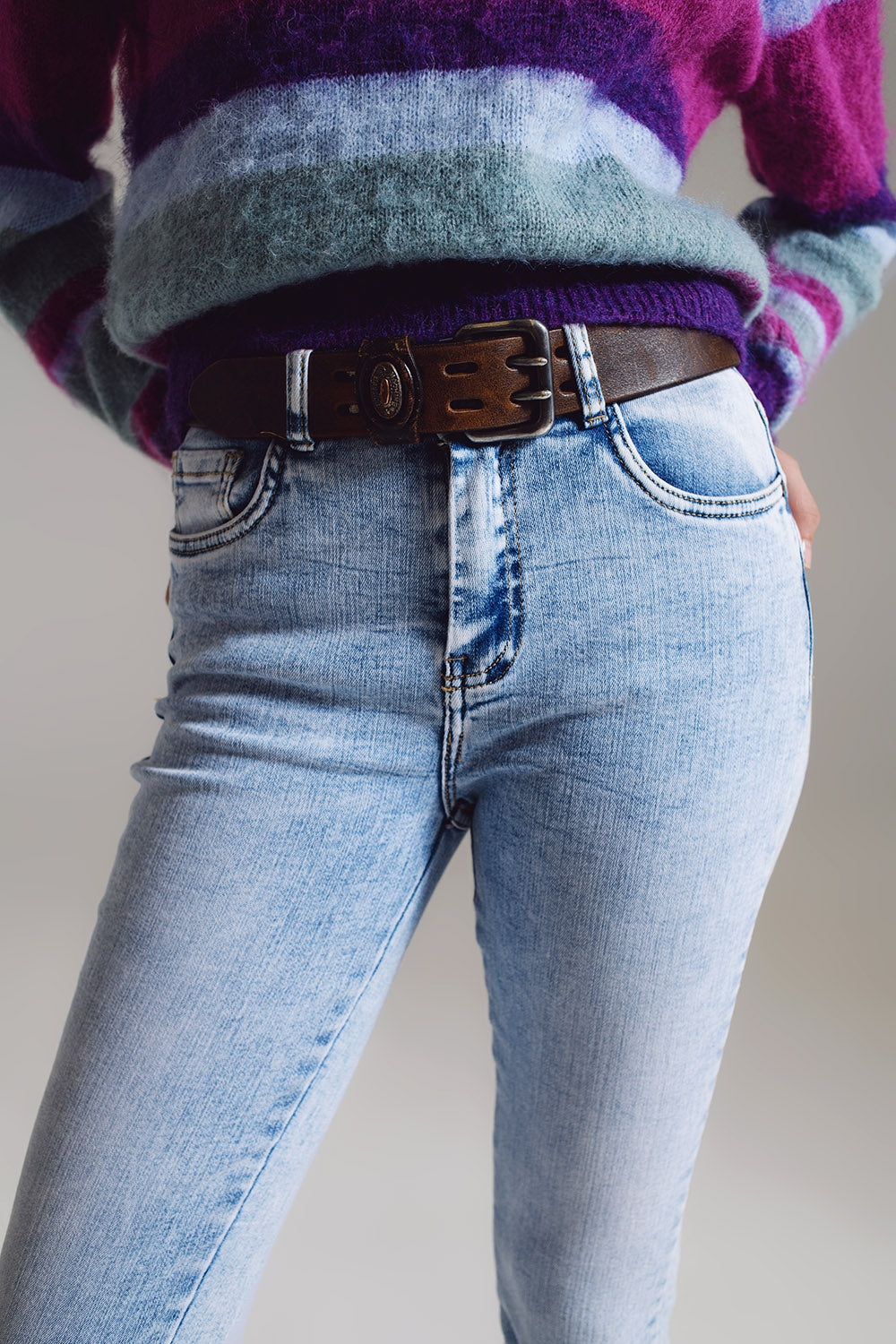 Jeans super skinny a vita media in lavaggio chiaro