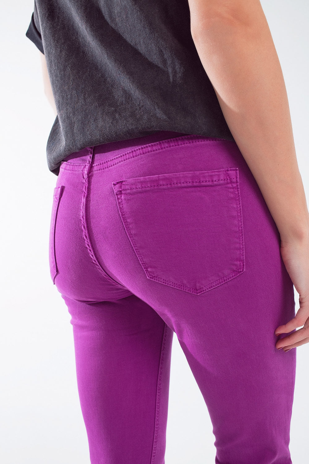 Jeans super skinny alla caviglia fucsia con morbide grinze