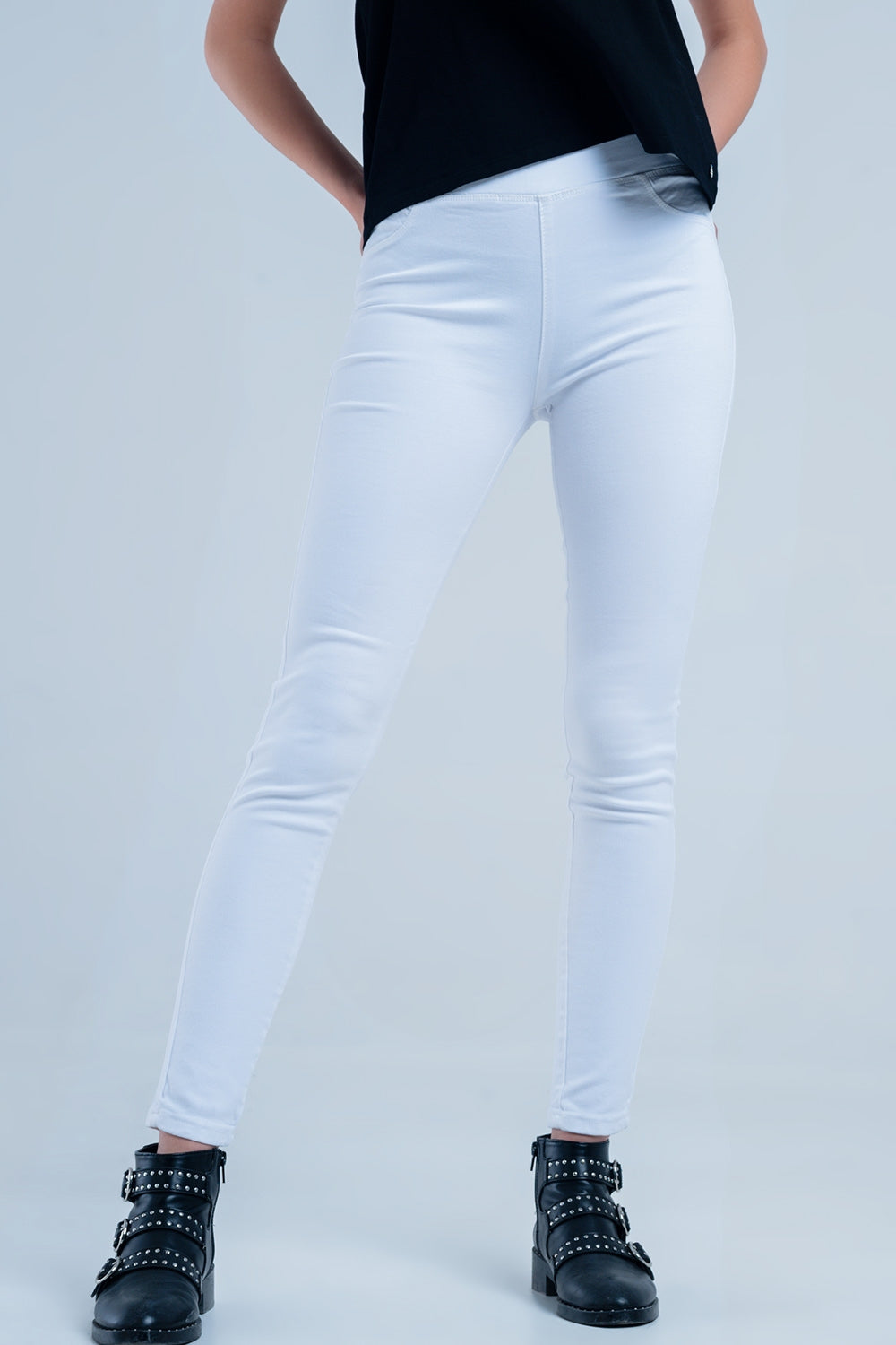 Q2 Jeggings bianchi con tasche posteriori