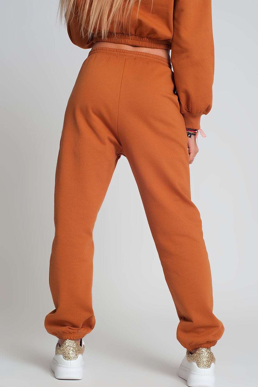 Jogging cammello con fiocco in vita in cotone