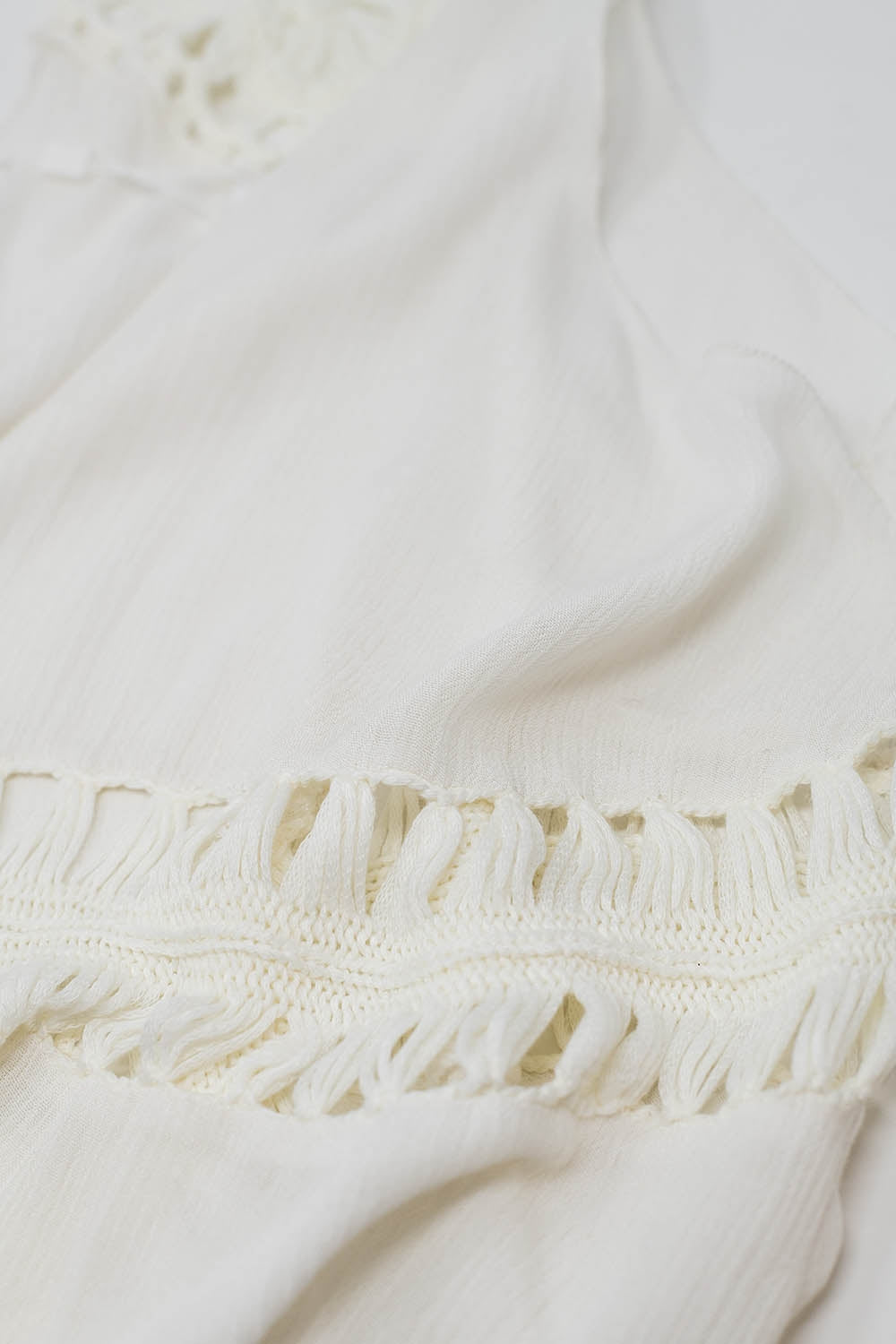 Kimono avorio con frange all'uncinetto