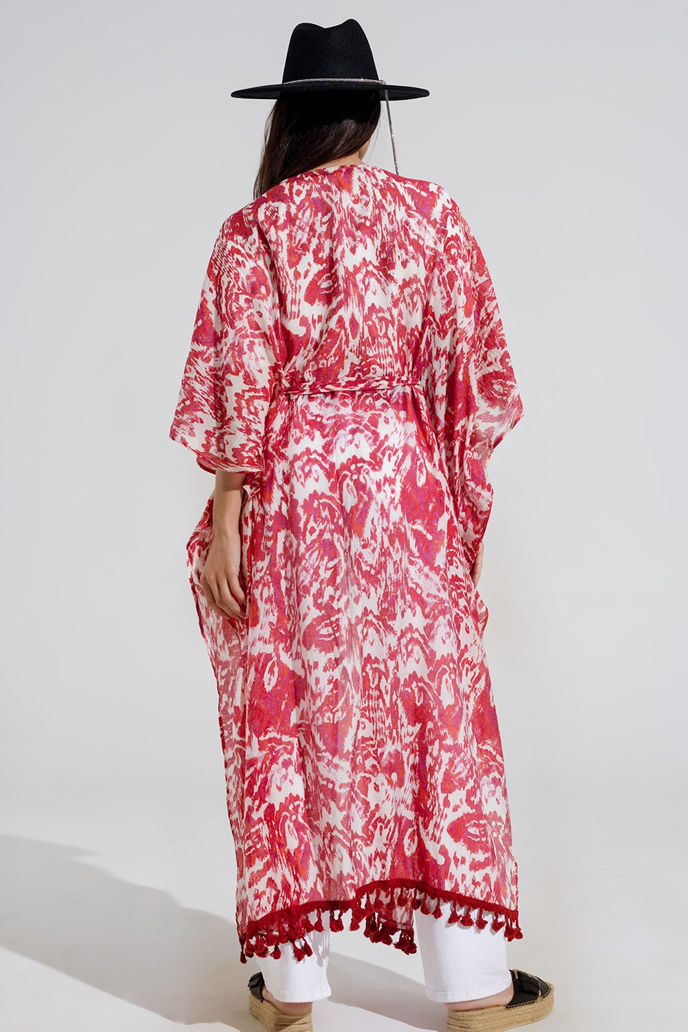 Kimono lungo rosso con chiusura a coulisse con stampa tribale