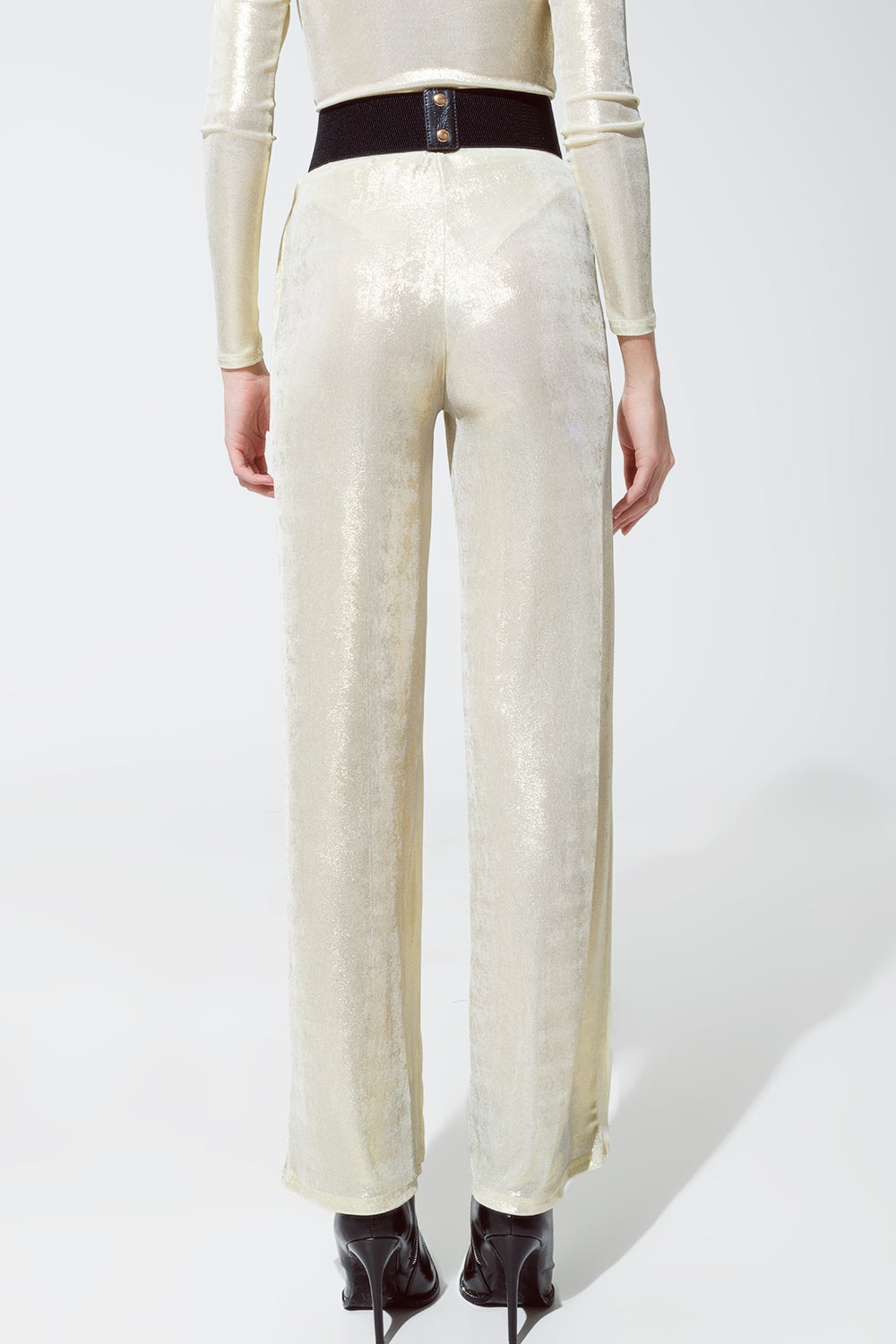 Leggings con finitura metallica in bianco perla.