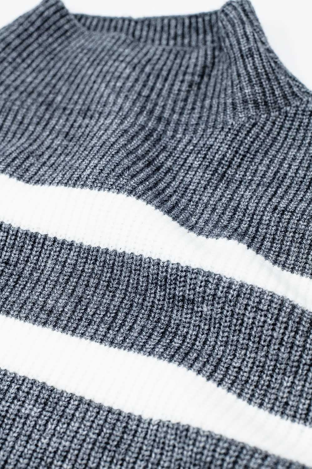 Maglia a coste grigia con strisce color crema