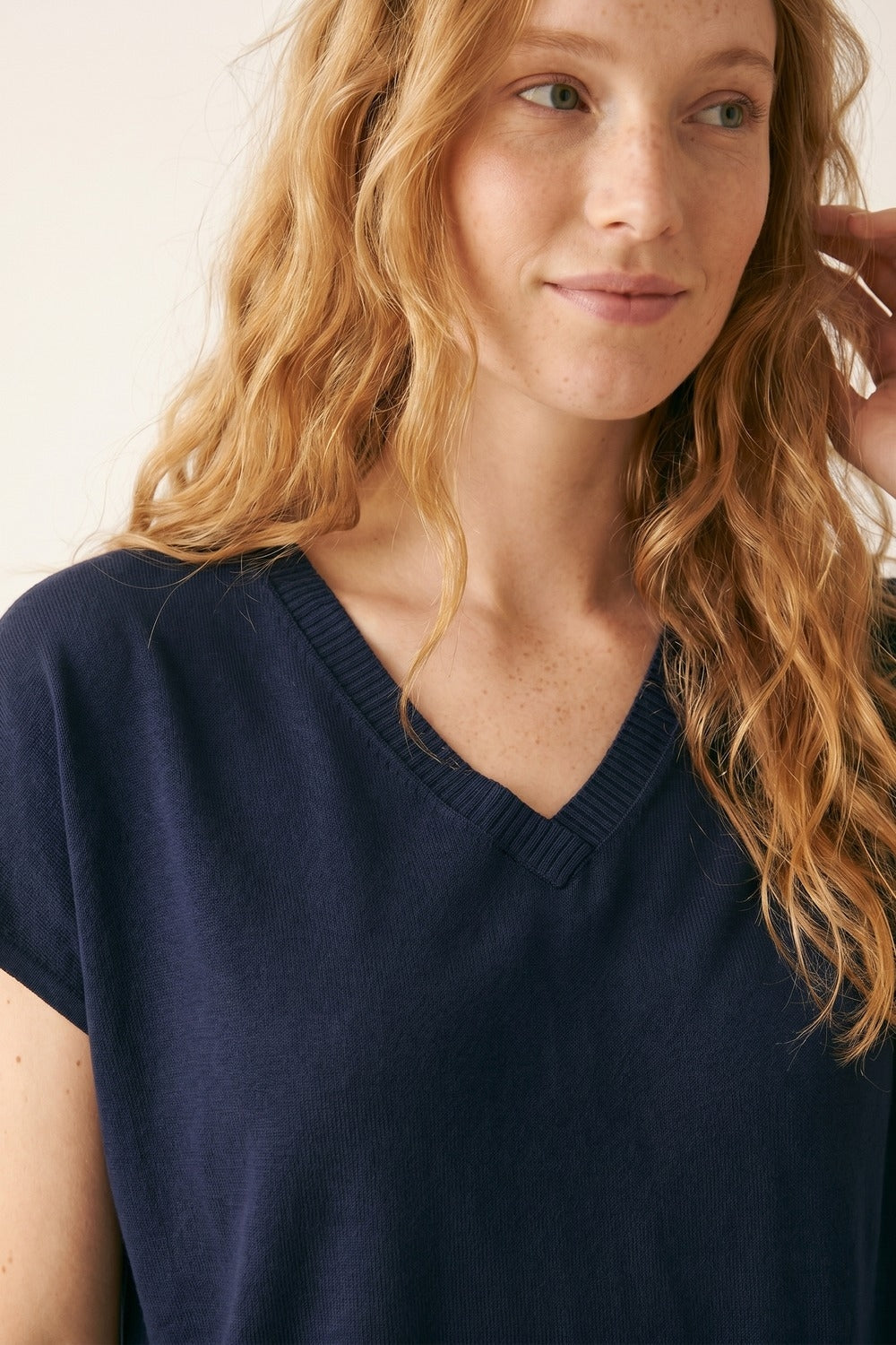 Maglia a maniche corte con scollo a V Navy