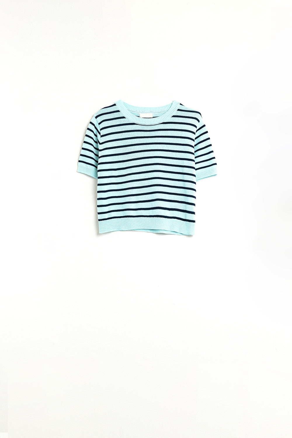 Maglia corta verde menta con strisce blu scuro