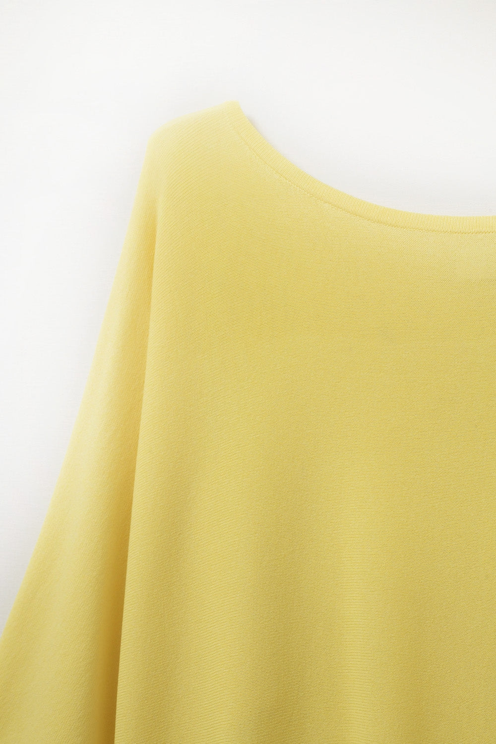 Maglia giallo oversize con maniche al gomito