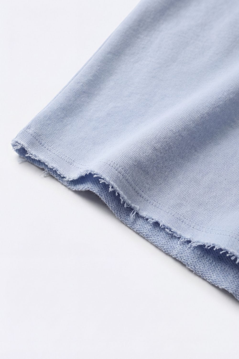 Maglia Grafica Azzurra Vestibilità Rilassata con Testo Colorato