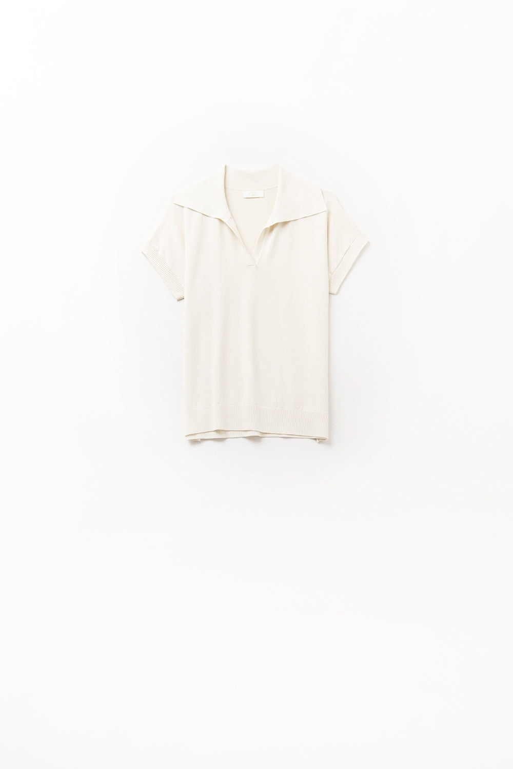 maglia polo a maglia fine in beige con maniche corte