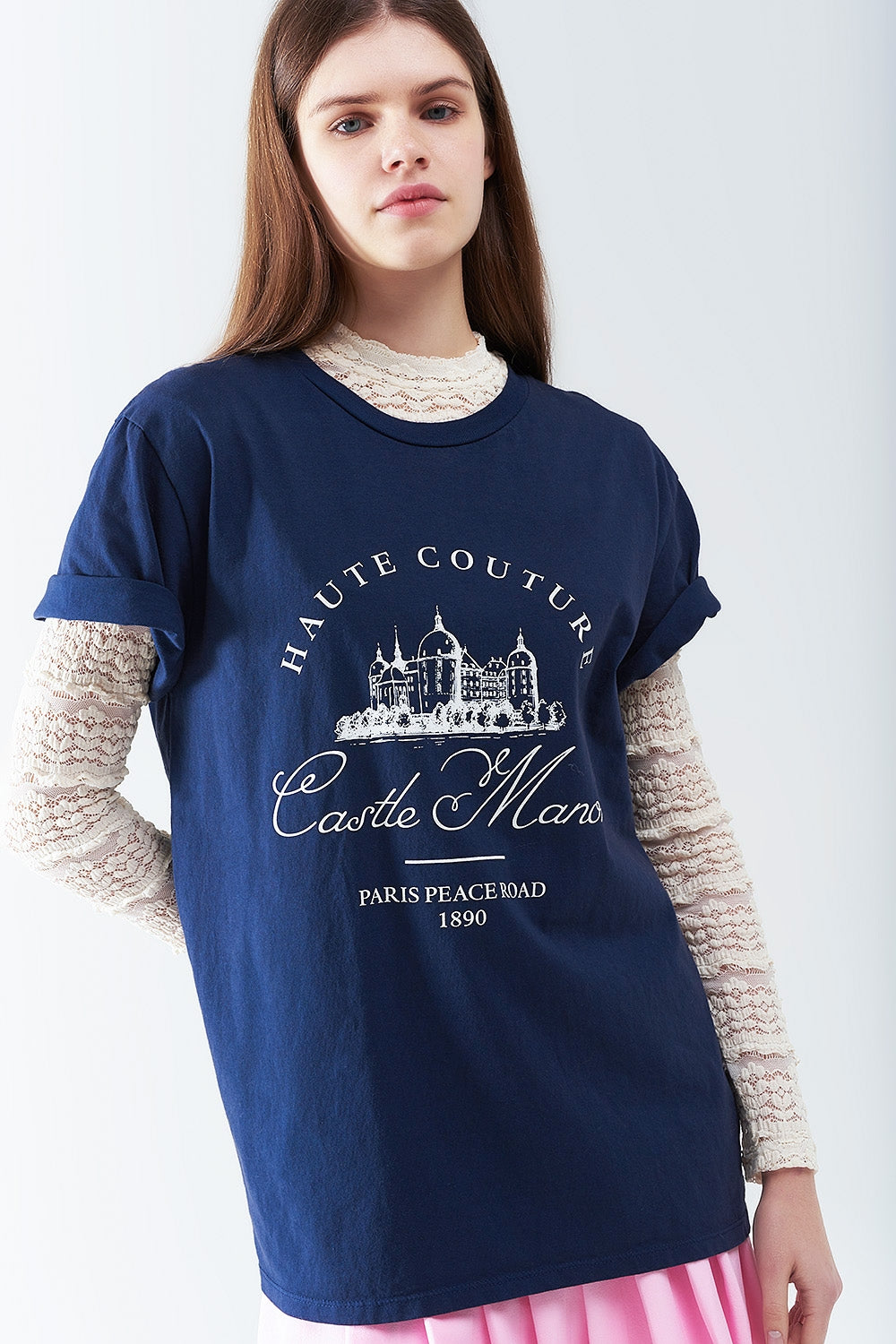 Maglietta blu scuro con disegno del castello