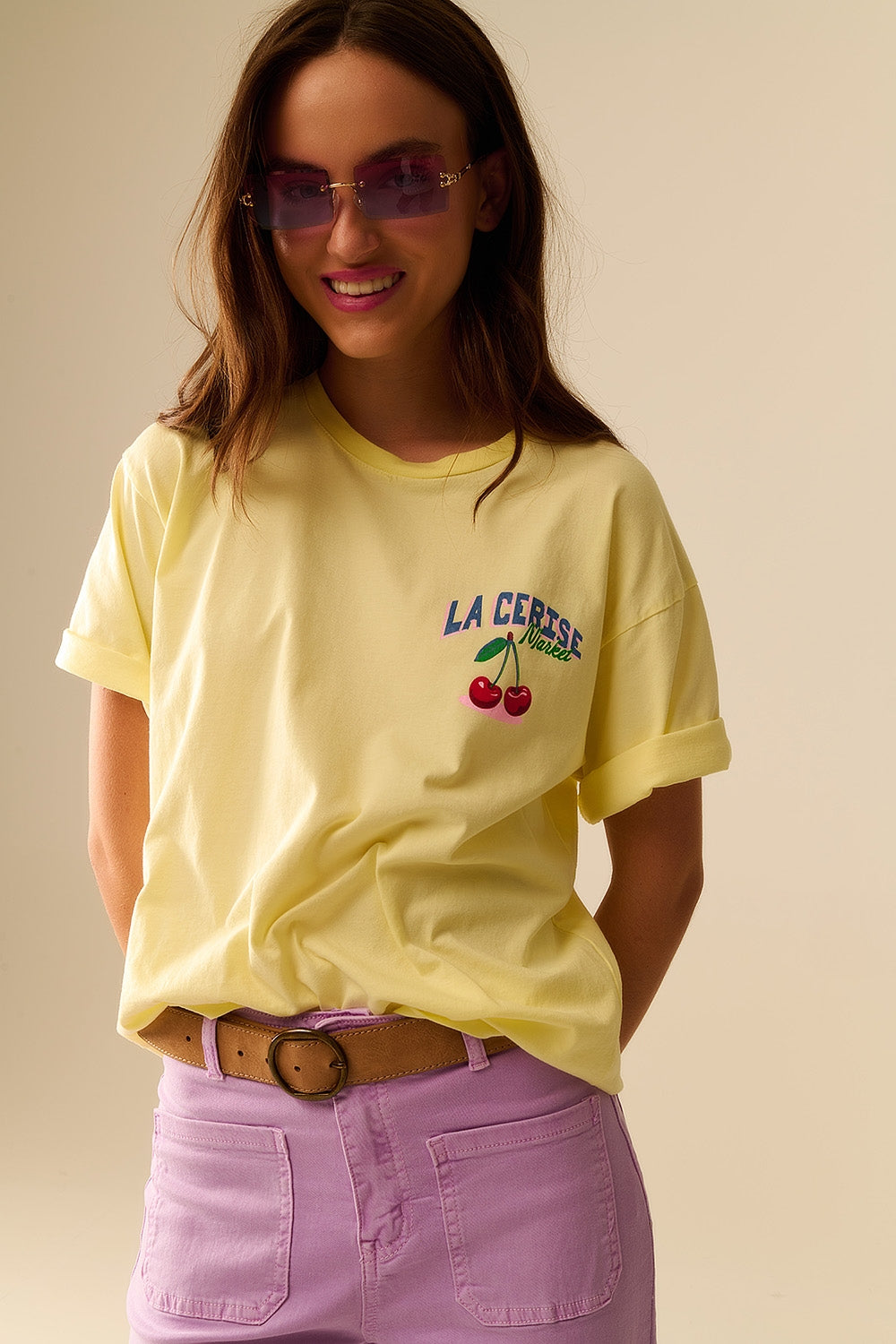 Q2 Maglietta gialla con grafica La Cerise Market Saint-Tropez