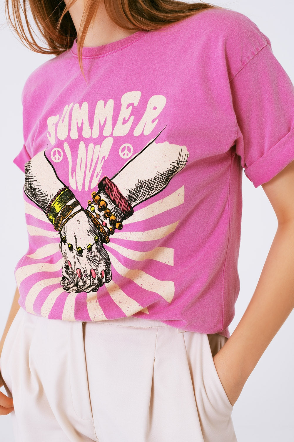 Maglietta grafica con il testo Summer Love in rosa